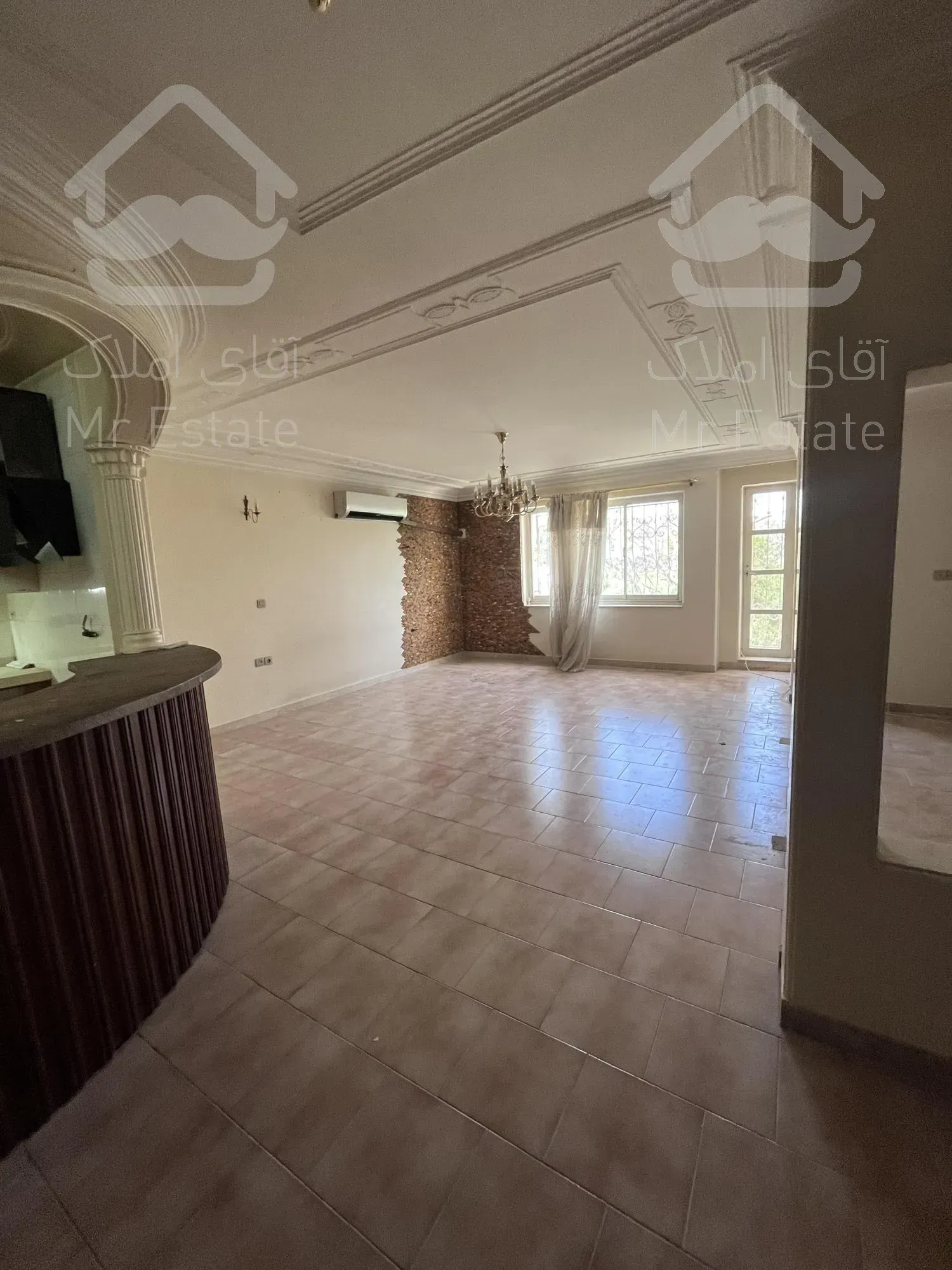 رهن اجاره اپارتمان۱۴۰متری دوخواب قدوسی غربی شیراز