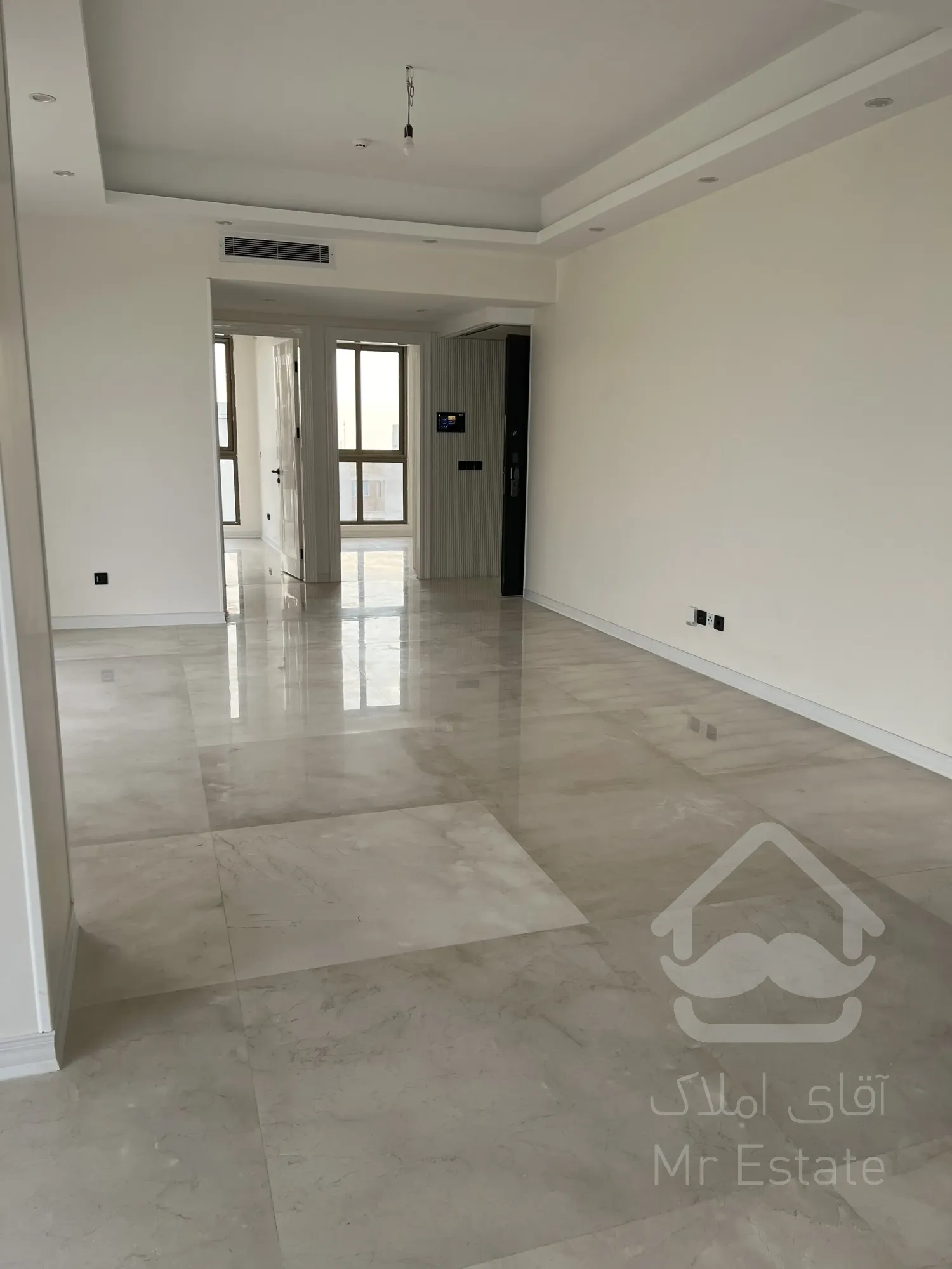 ۵واحد مسکونی  و ۲ باب مغازه فرصتی استثنایی برای سرمایه گذاری