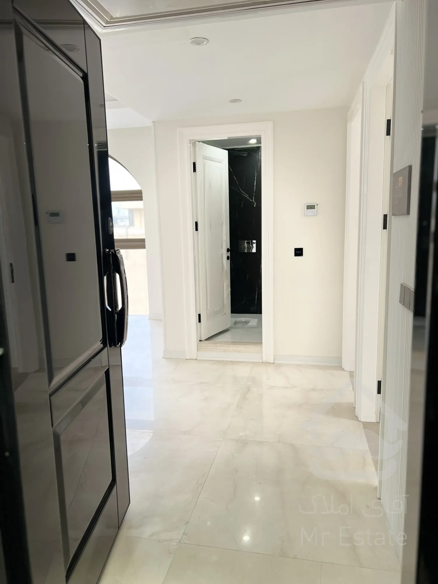 فروش یکجا اپارتمان میکونی ۵ واحدی و ۲ باب مغازه در سئول