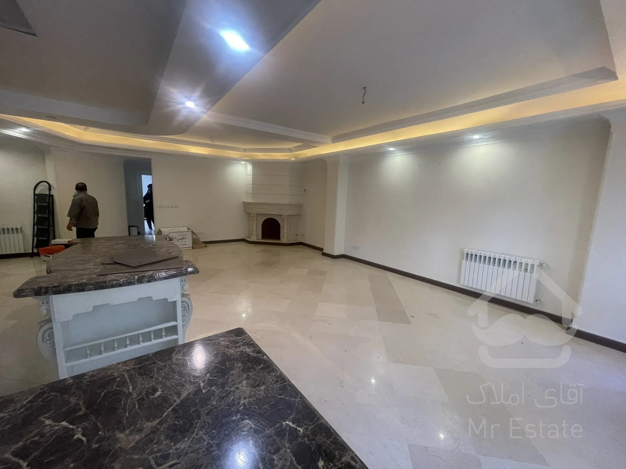 220 متری در دروس