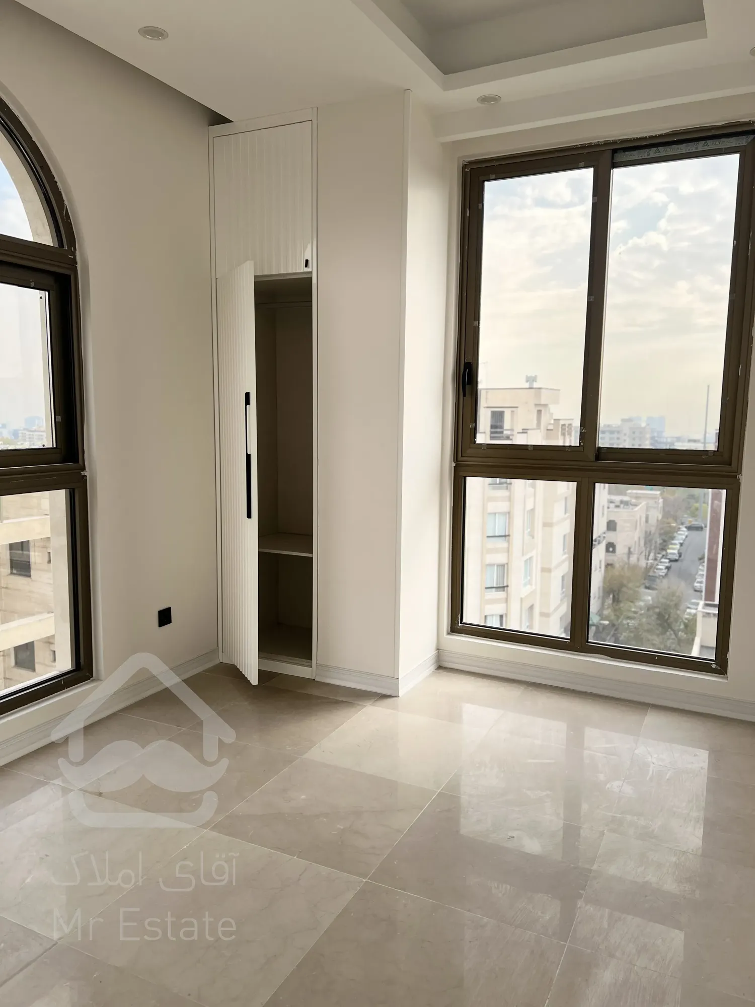 فروش یکجا اپارتمان مسکونی در سئول