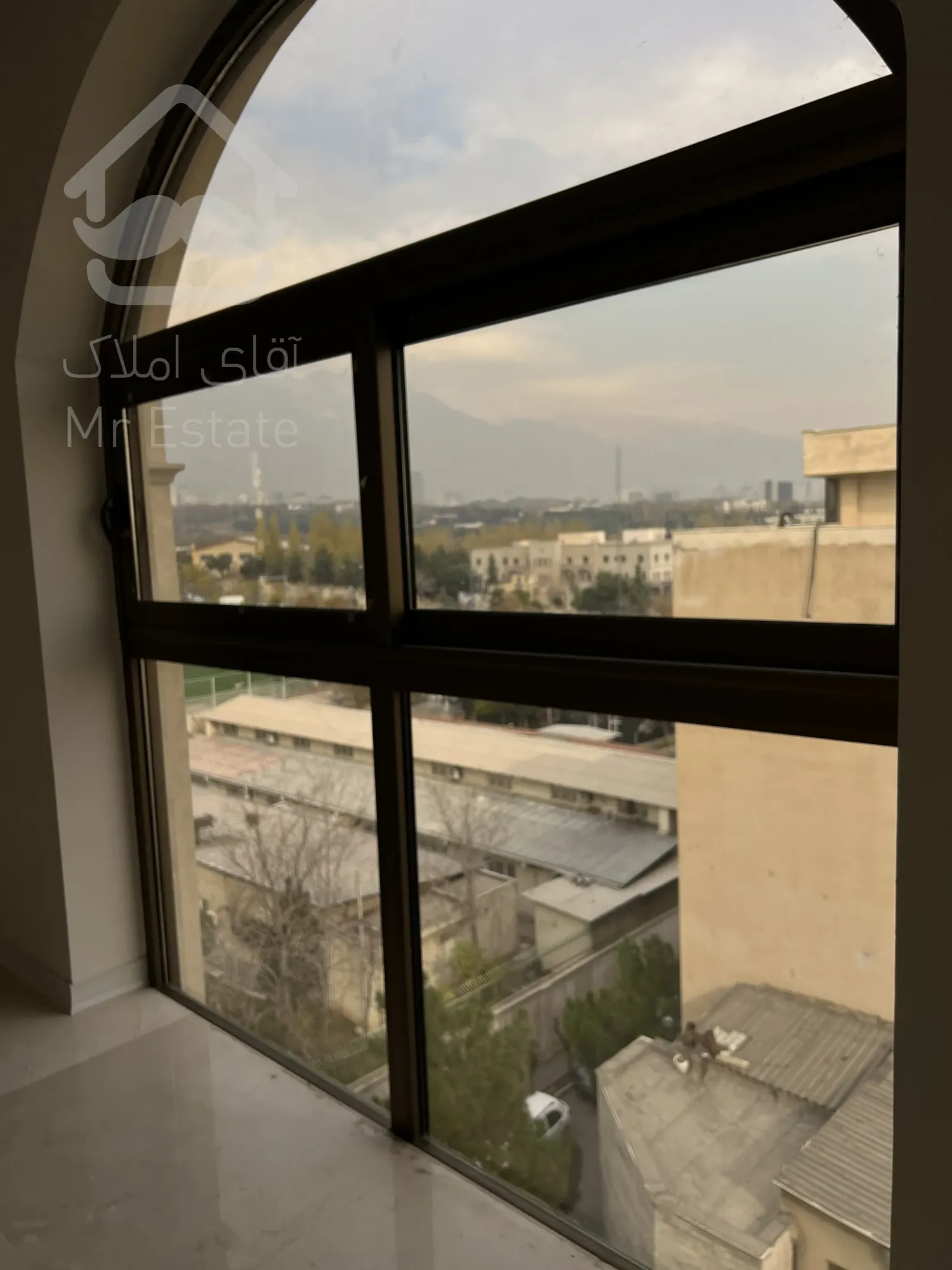 پیش فروش ۵ واحد مسکونی و ۲ باب مغازه یکجا