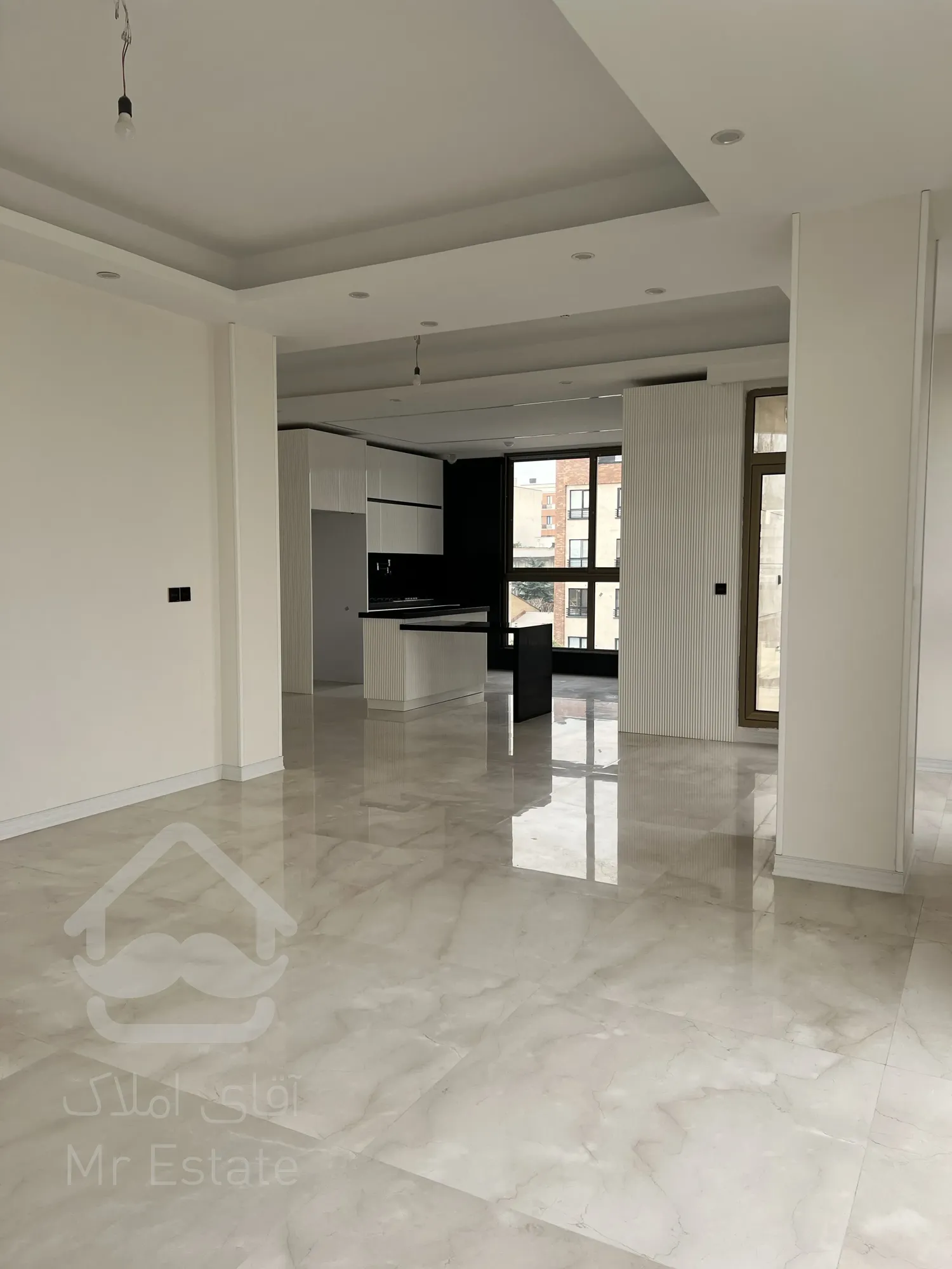 فروش یکجا اپارتمان و ۲ باب مغازه در سئول