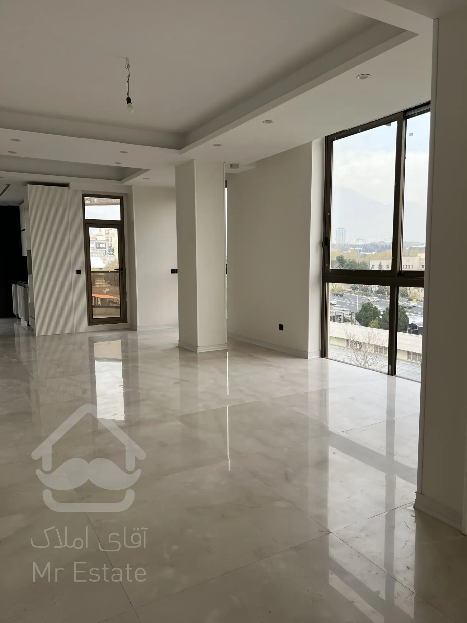 فروش ۵ واحد مسکونی ۲ واحد تجاری یکجا