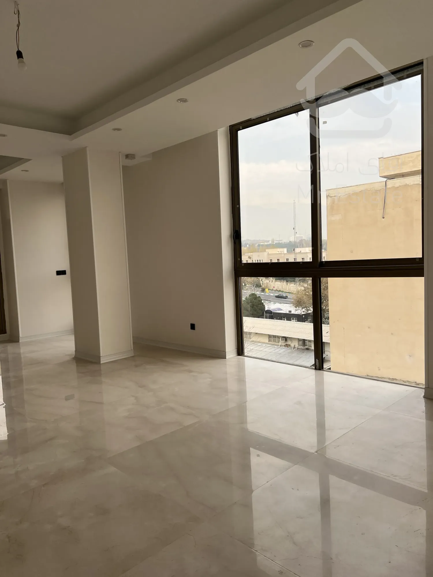 فروش یکجا ۵ واحد مسکونی ۲ خواب با یک خواب مستر