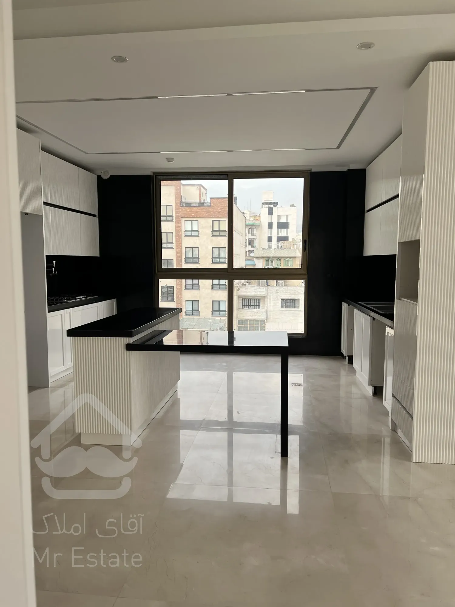 فروش یکجا اپارتمان میکونی ۵ واحدی و ۲ باب مغازه در سئول