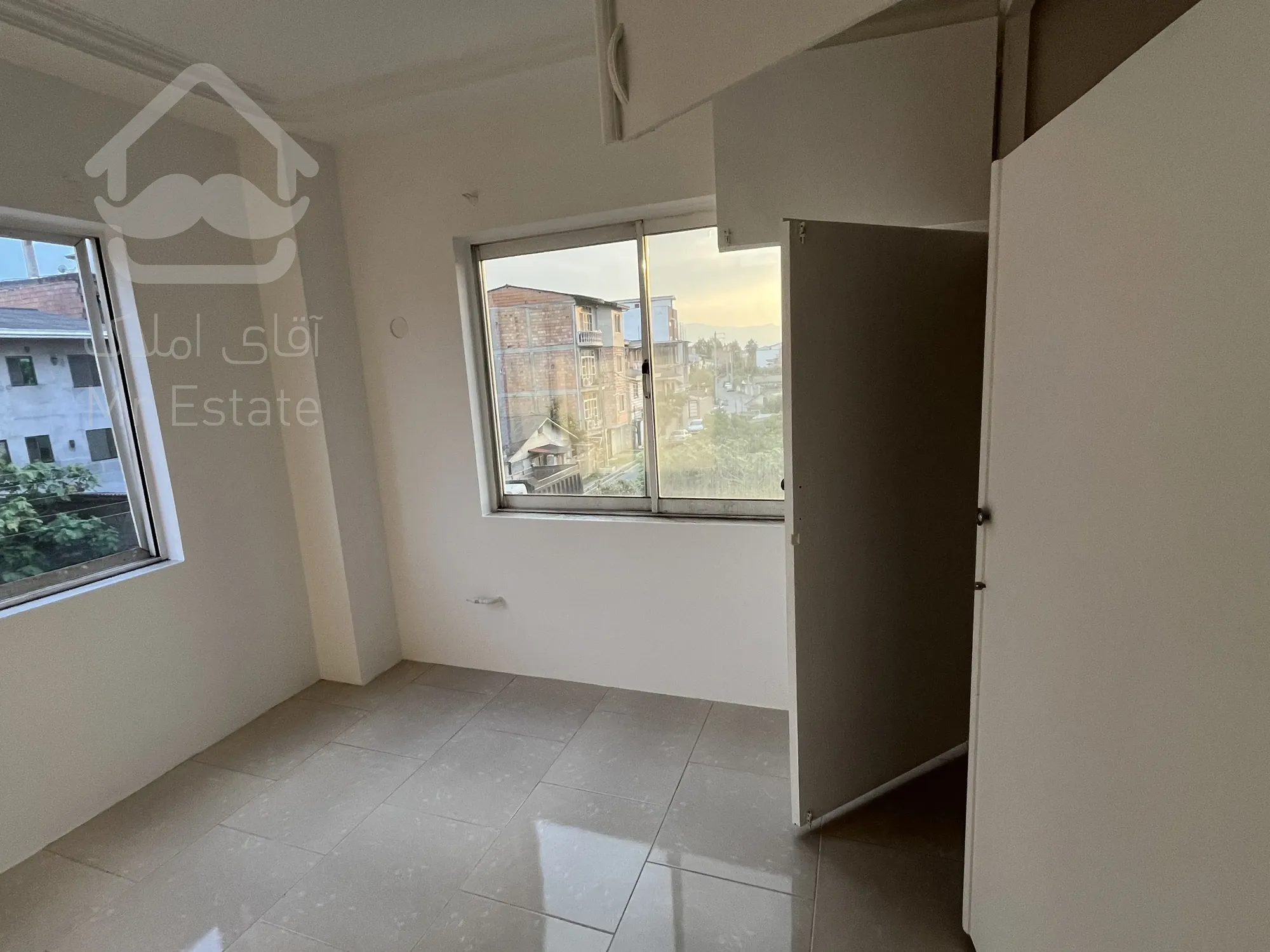 ۶۷متری واقع در مرکز شهر نور