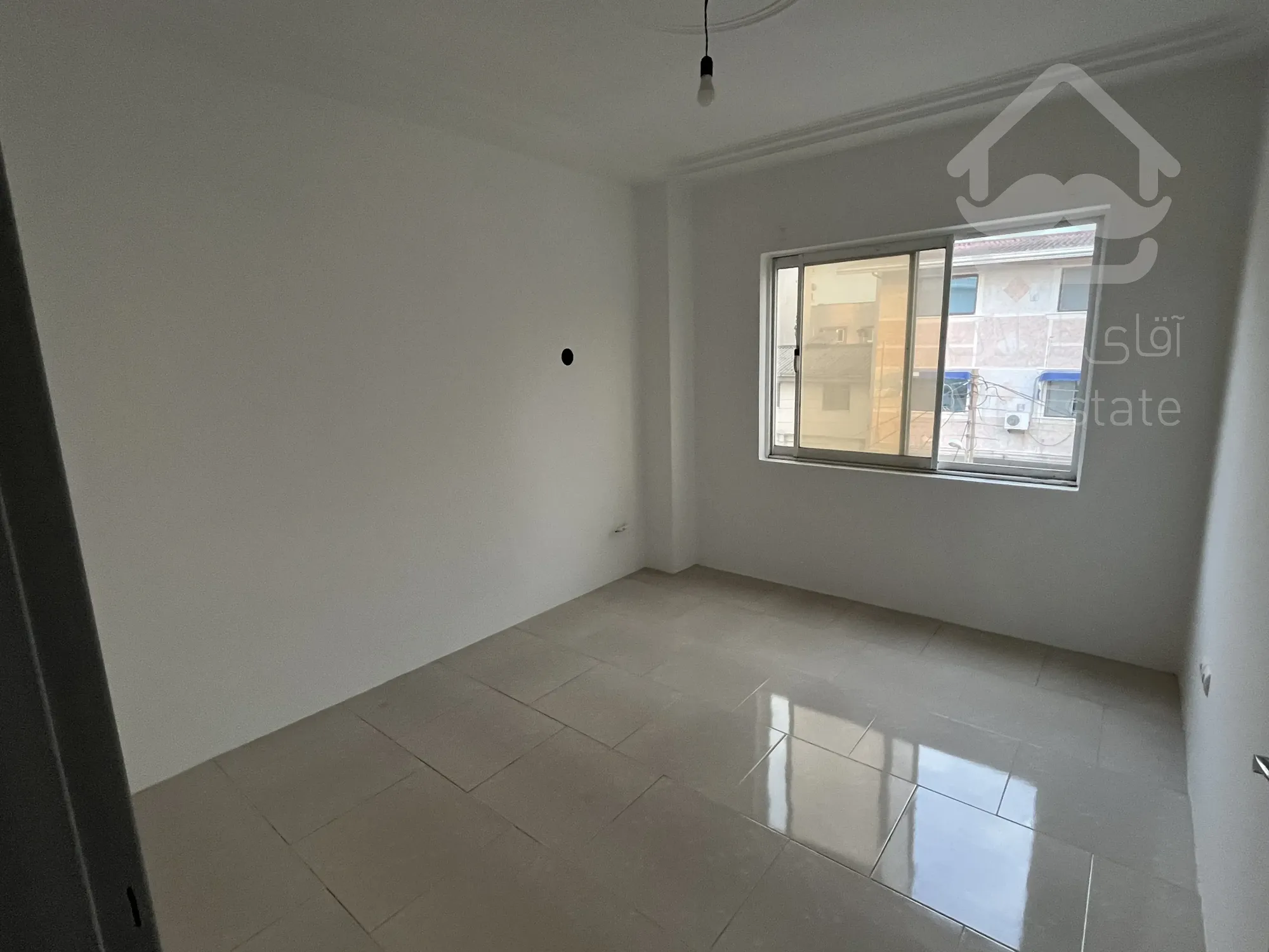 ۶۷متری واقع در مرکز شهر نور