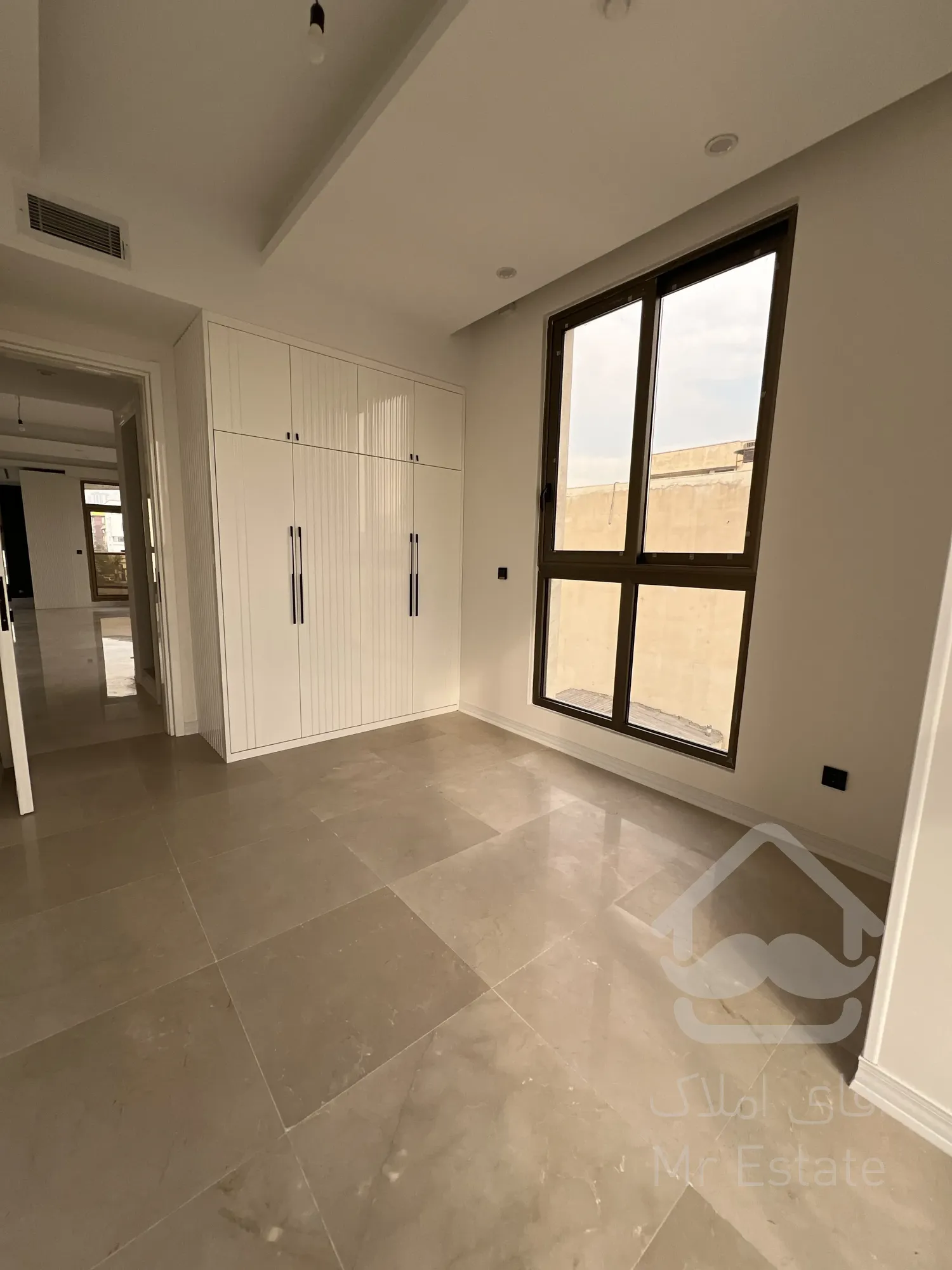 فروش۵ واحد مسکونی مجلل و ۲ باب مغازه اعیانی