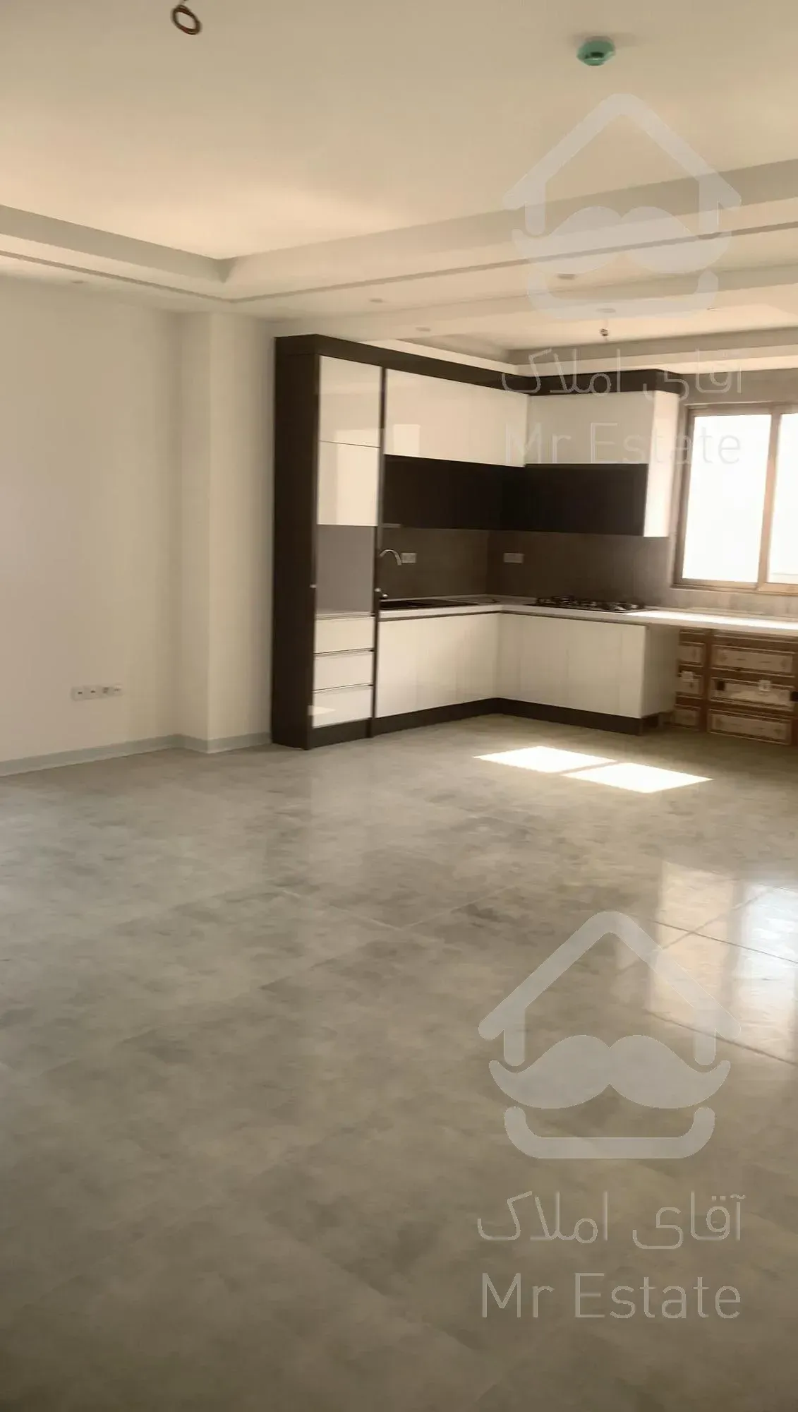 فروش واحد ۱۰۰ متری فاز ۷ کلیدنخورده