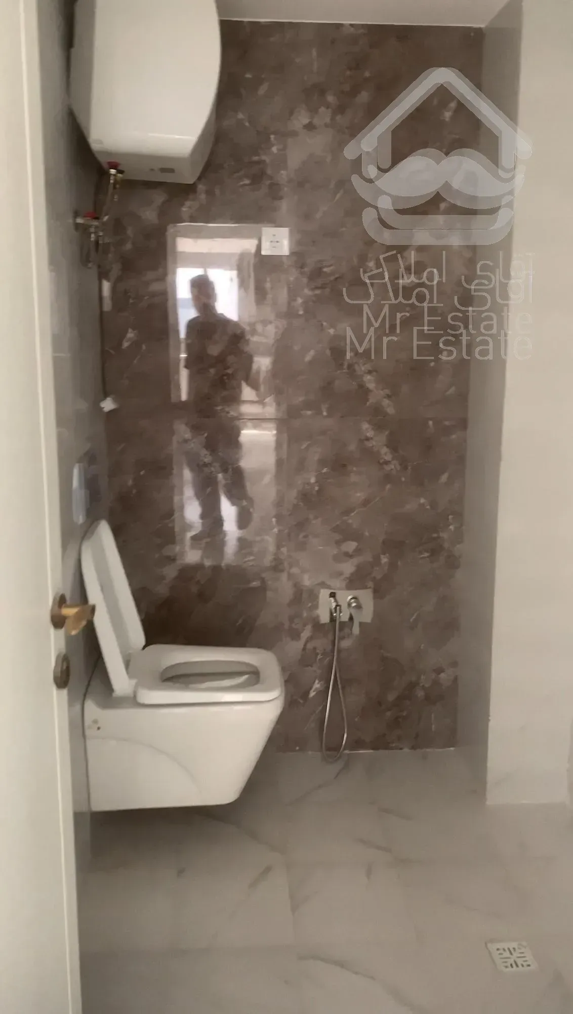 فروش واحد ۱۰۰ متری فاز ۷ کلیدنخورده