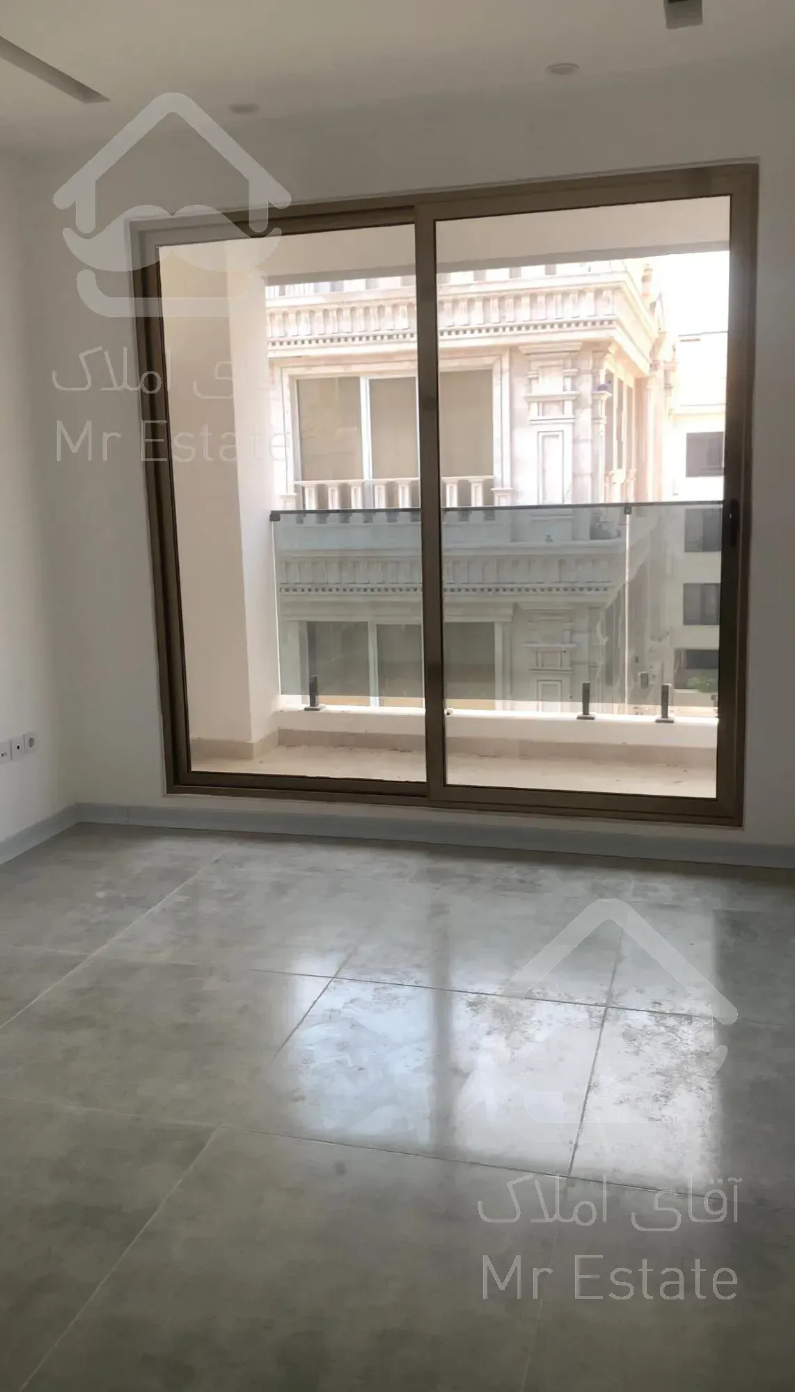 فروش واحد ۱۰۰ متری فاز ۷ کلیدنخورده