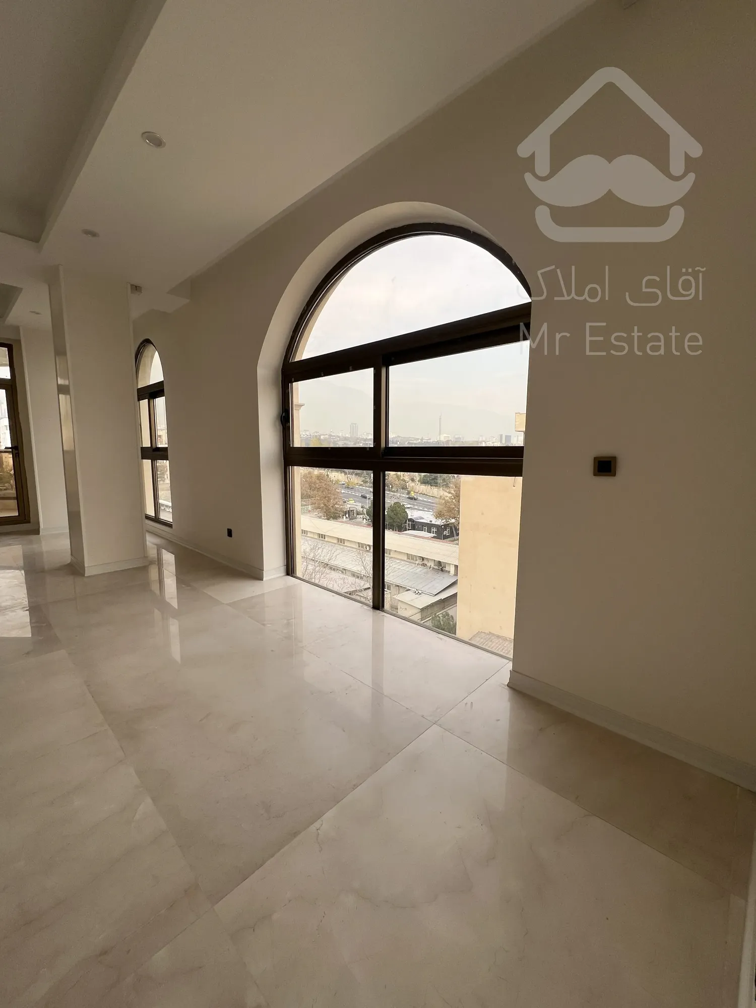 فروش یکجا اپارتمان مسکونی با متریال درجه ۱و ۲ باب مغازه