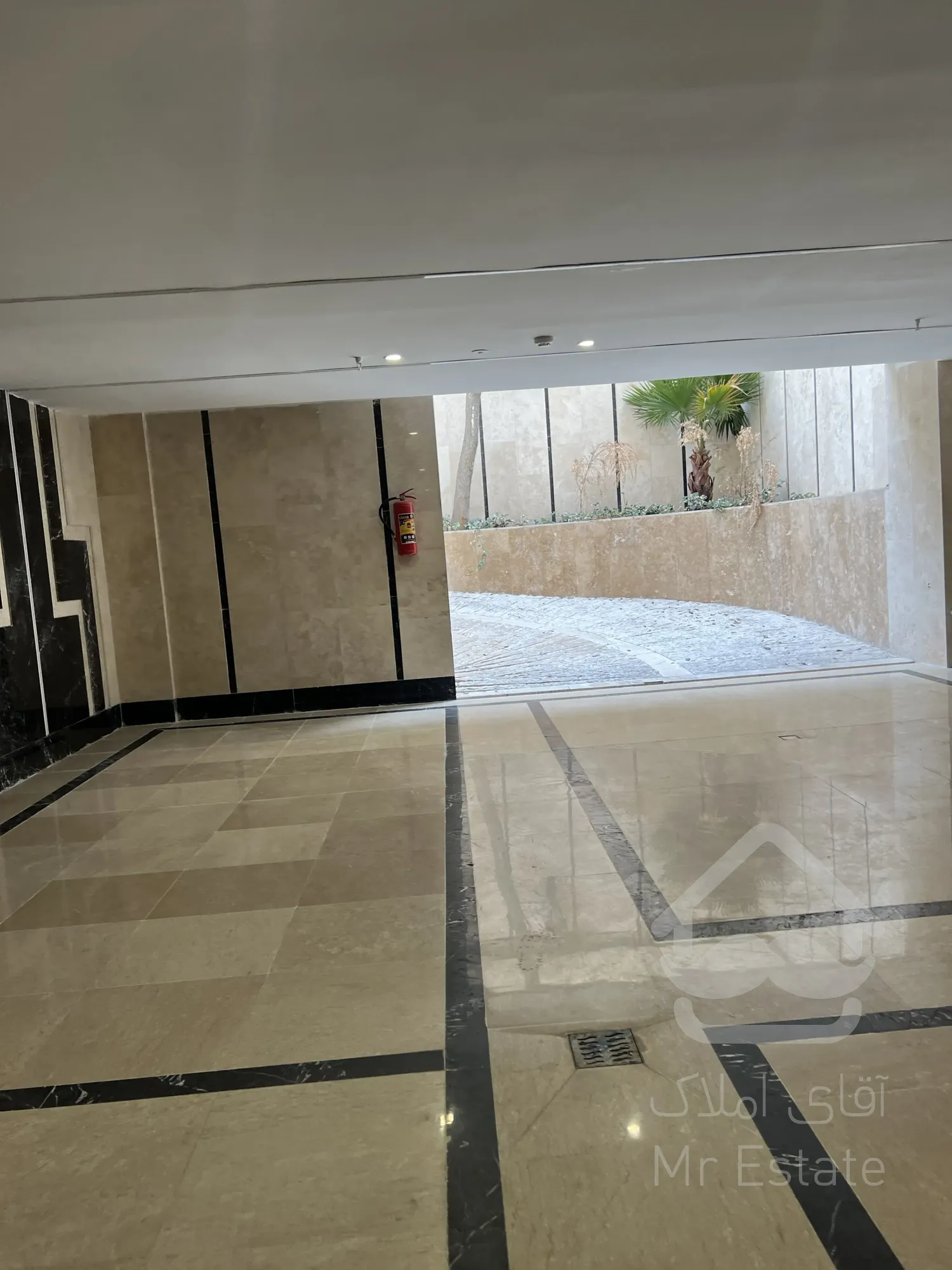 فرصتی استثنایی فروش یکجا اپارتمان سئول و ۲ باب مغازه