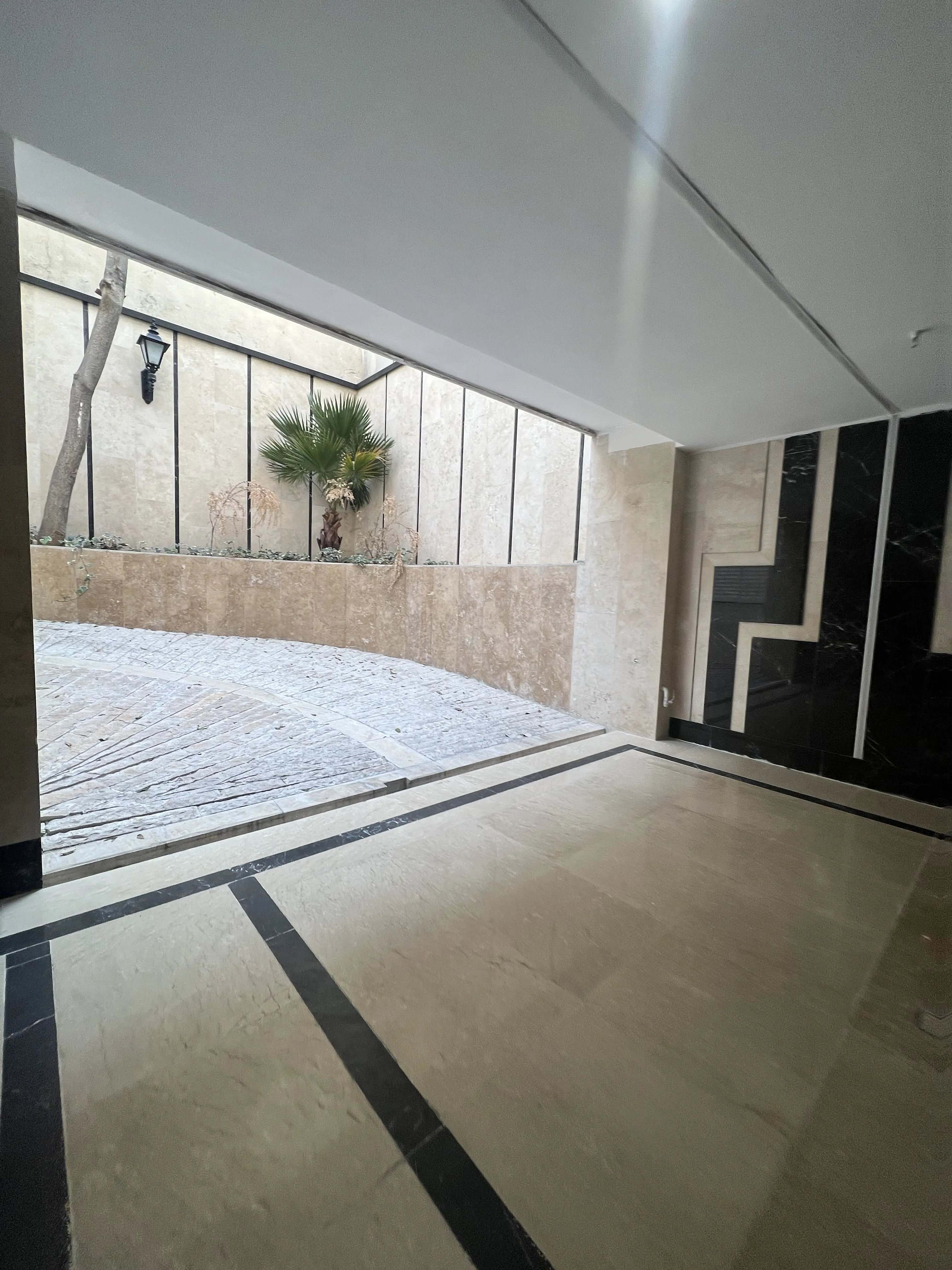 فروش ۵ واحد مسکونی یکجادر رونیکا پالاس سئول