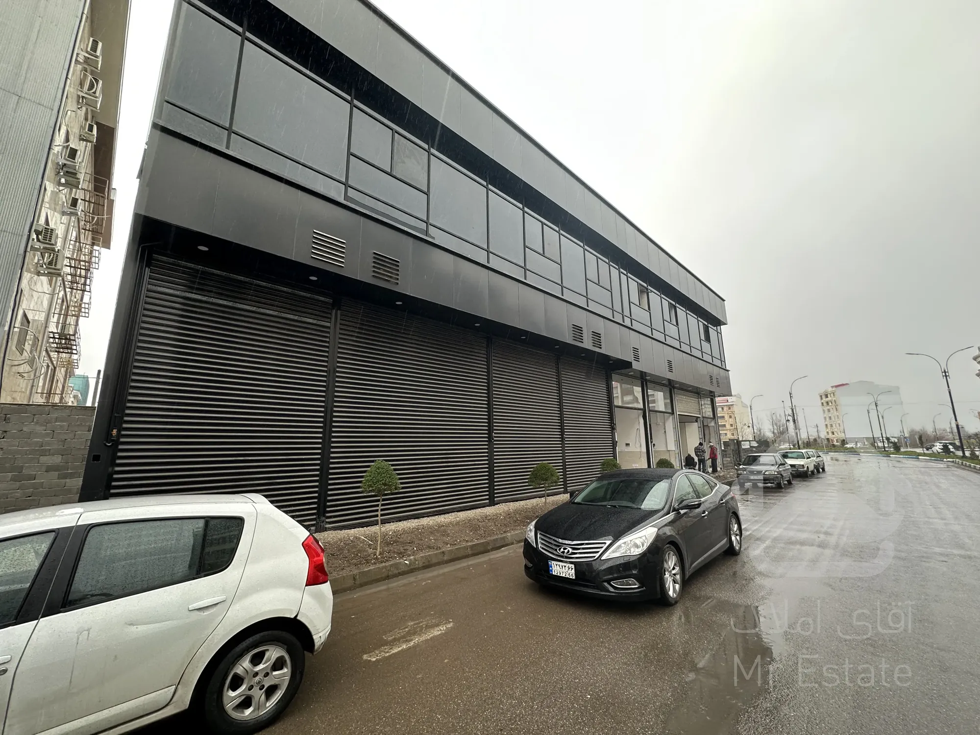 فروش ۲ باب مغازه مدرن در بلوار دیلمان رشت