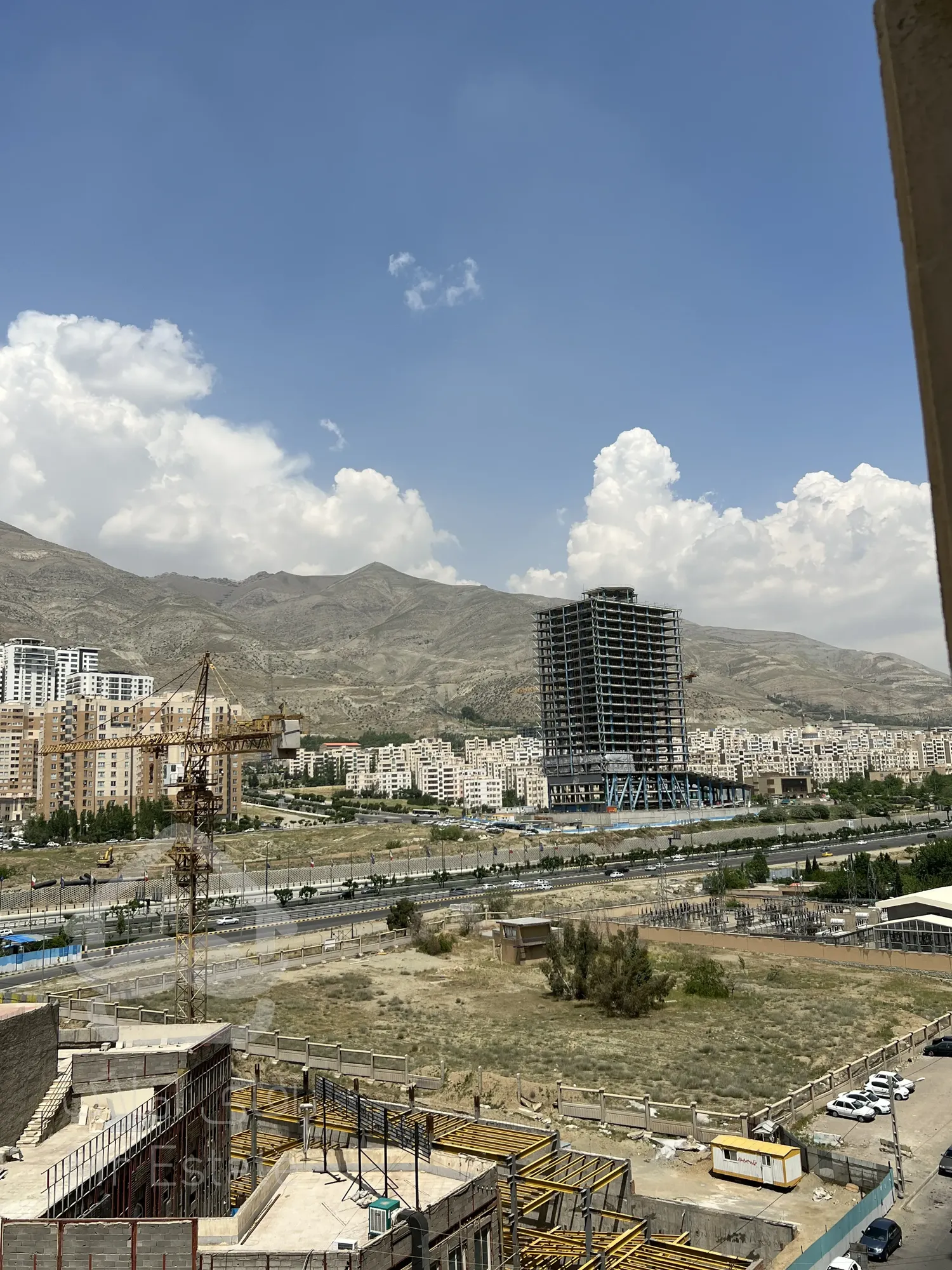 ۱۱۲ متر /۳ خواب / دریاچه چیتگر