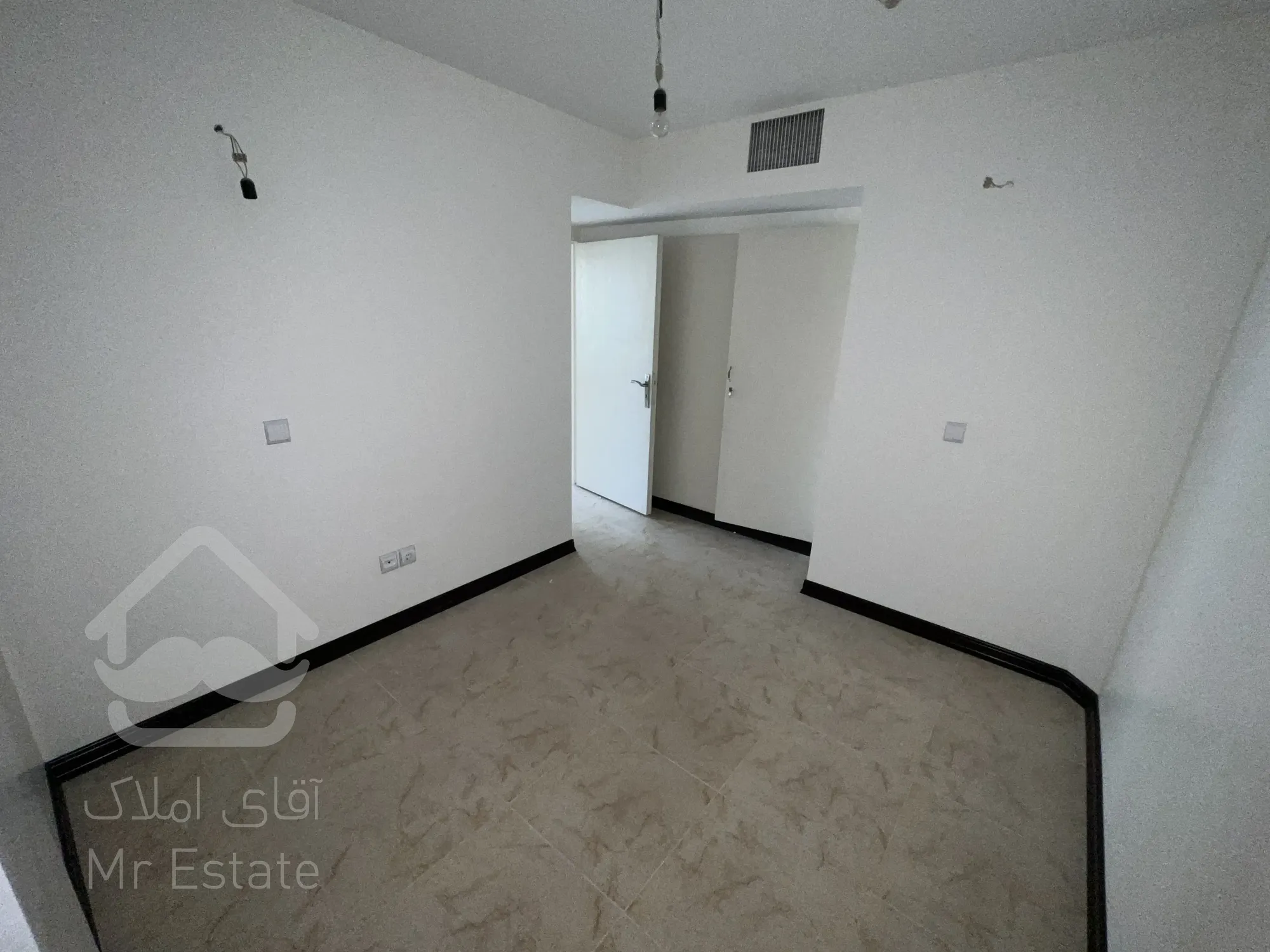 ۱۱۲ متر /۳ خواب / دریاچه چیتگر