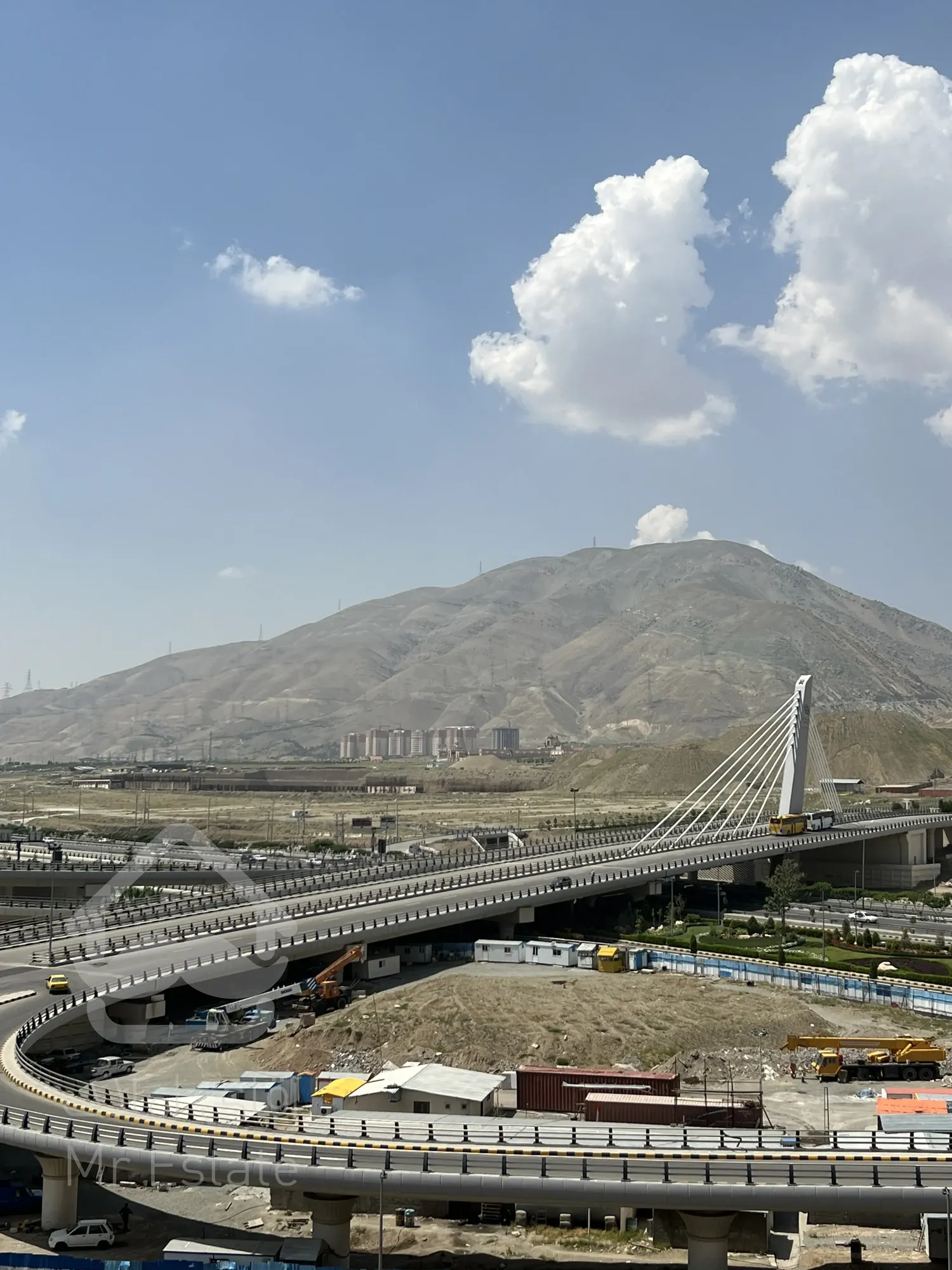 ۱۱۲ متر /۳ خواب / دریاچه چیتگر