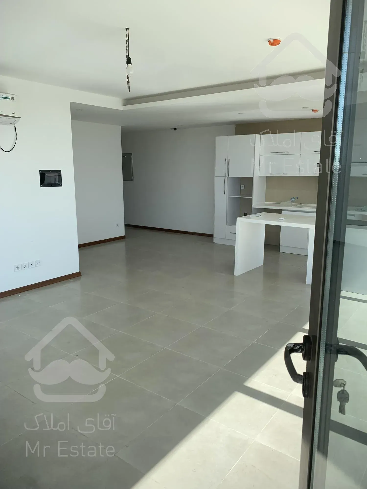 فروش چهارخواب دیددریا برج روما ساحل مرجان