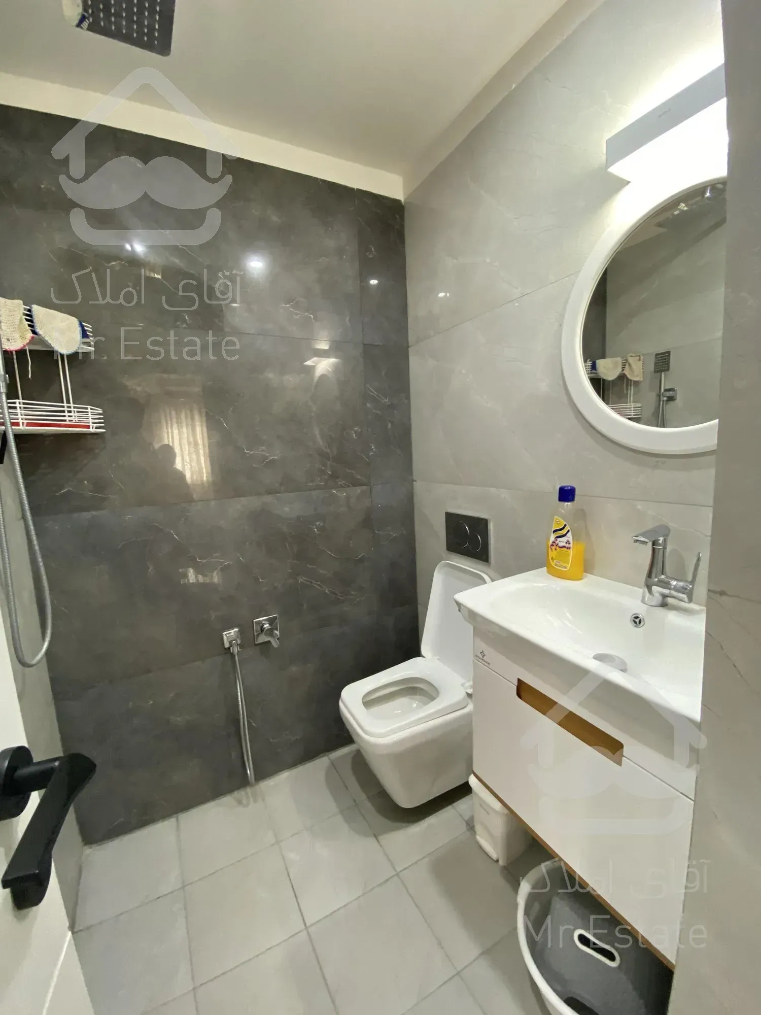 ۱۰۰متر نوساز در ظفر