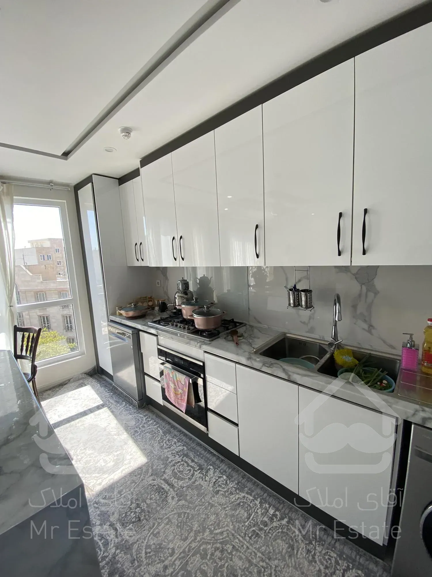 ۱۰۰متر نوساز در ظفر