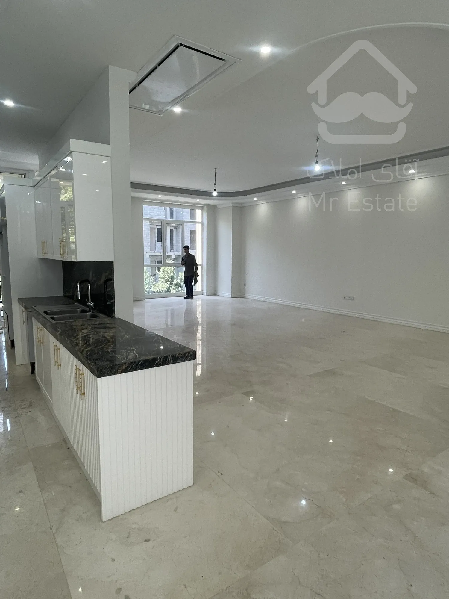 فروش 140 متری اختیاریه