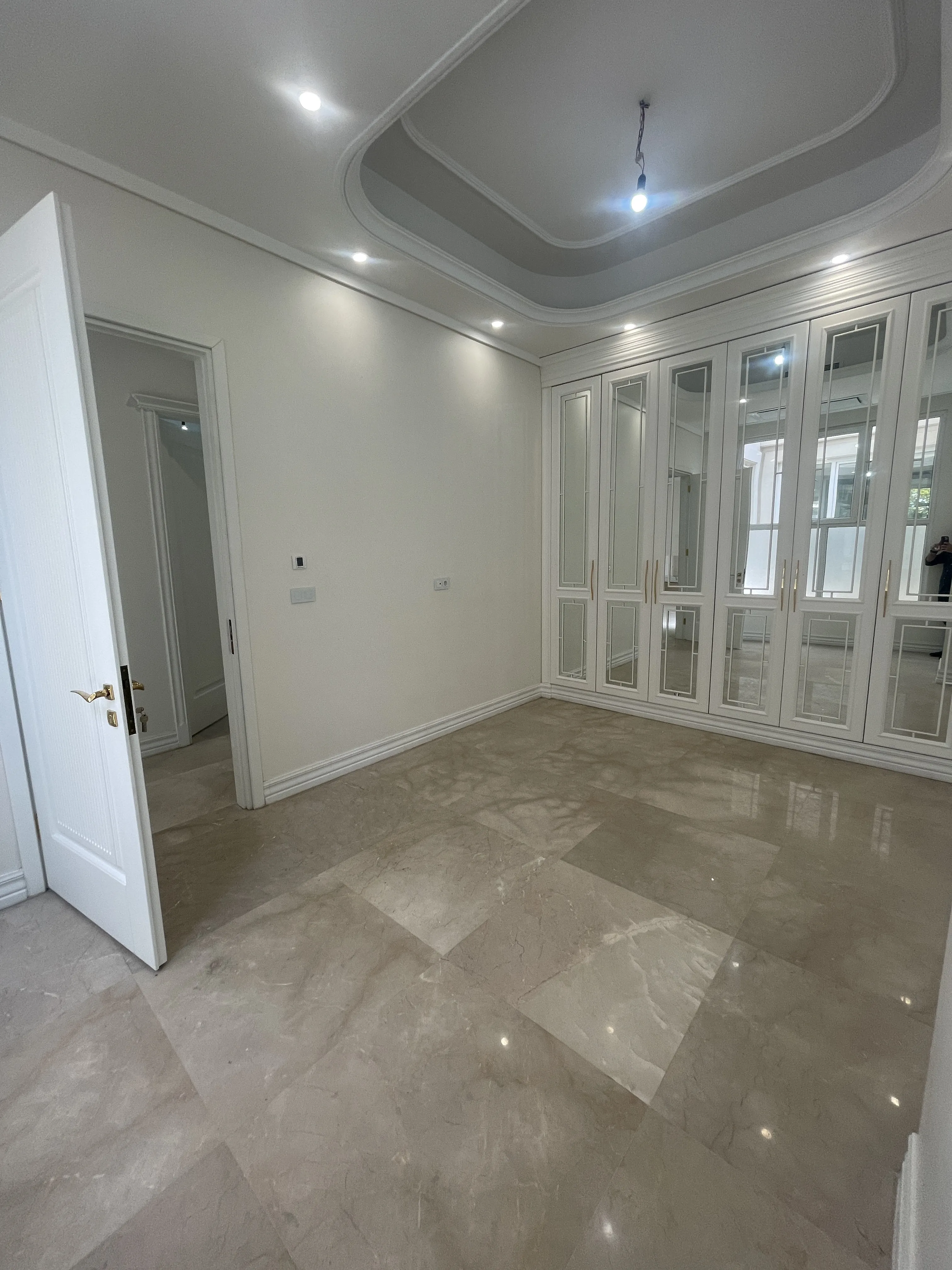 فروش 140 متری اختیاریه