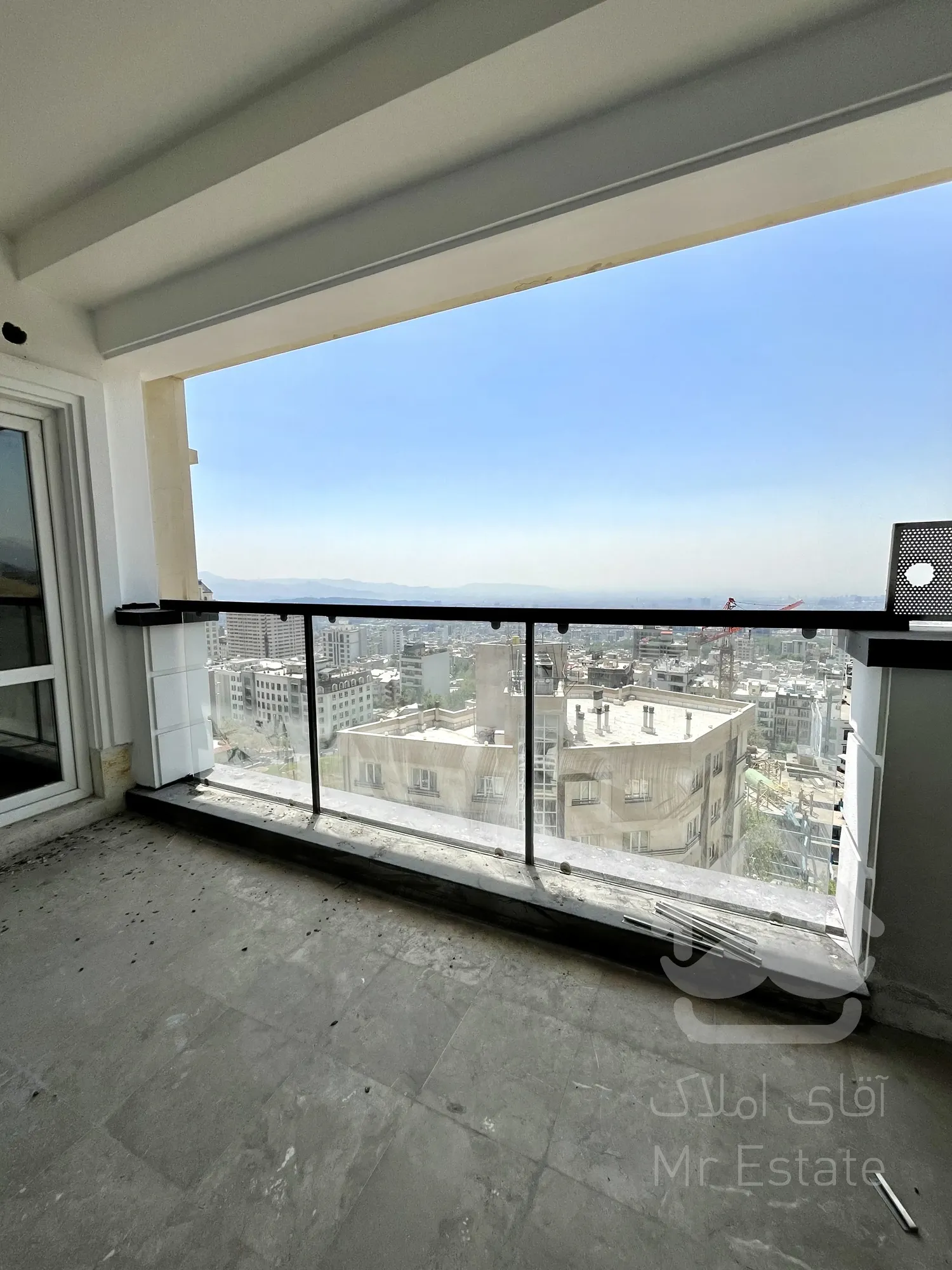 ۱۶۰ متر کلید نخورده ویو ابدی نیاوران