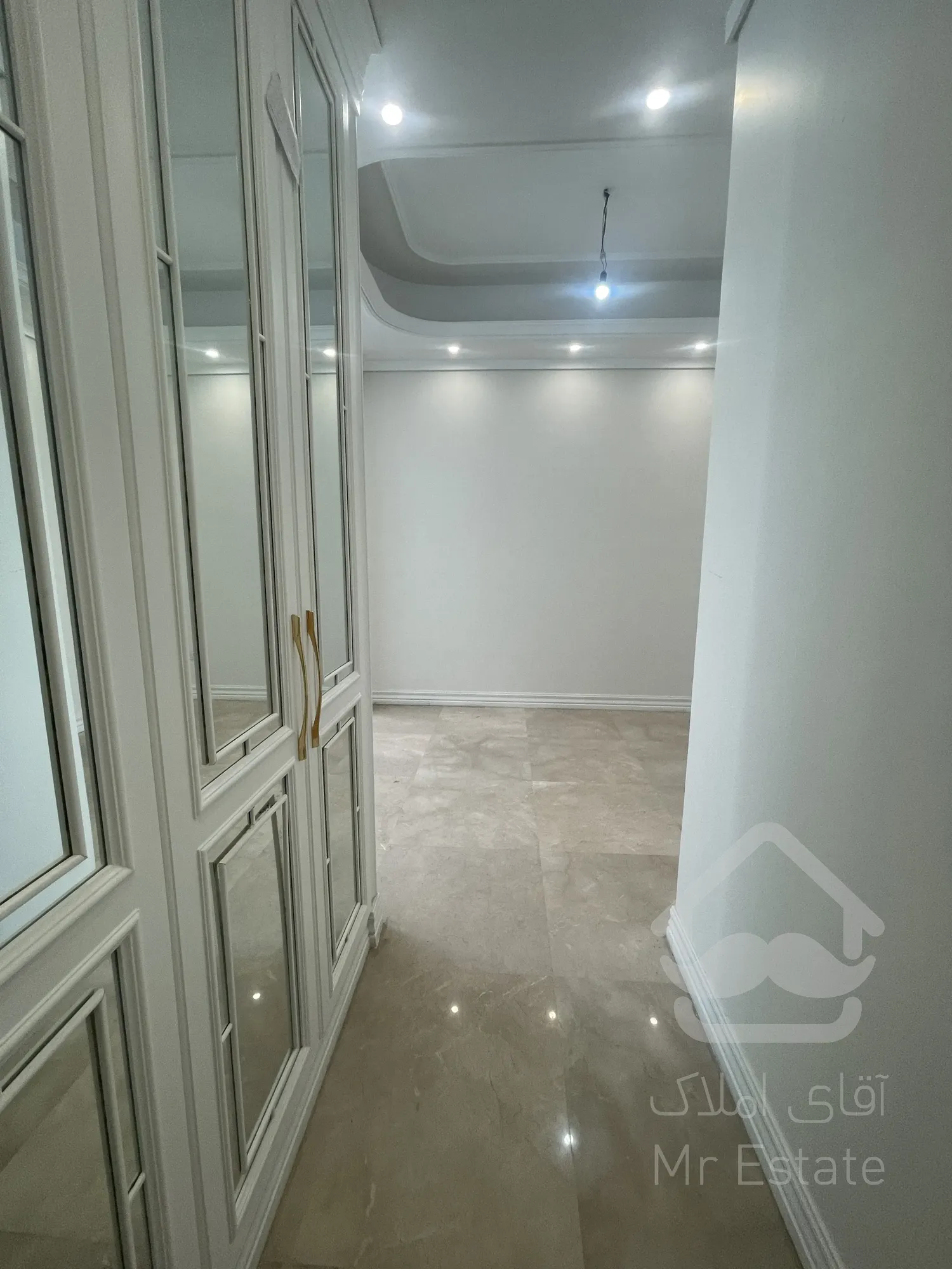 فروش 140 متری اختیاریه