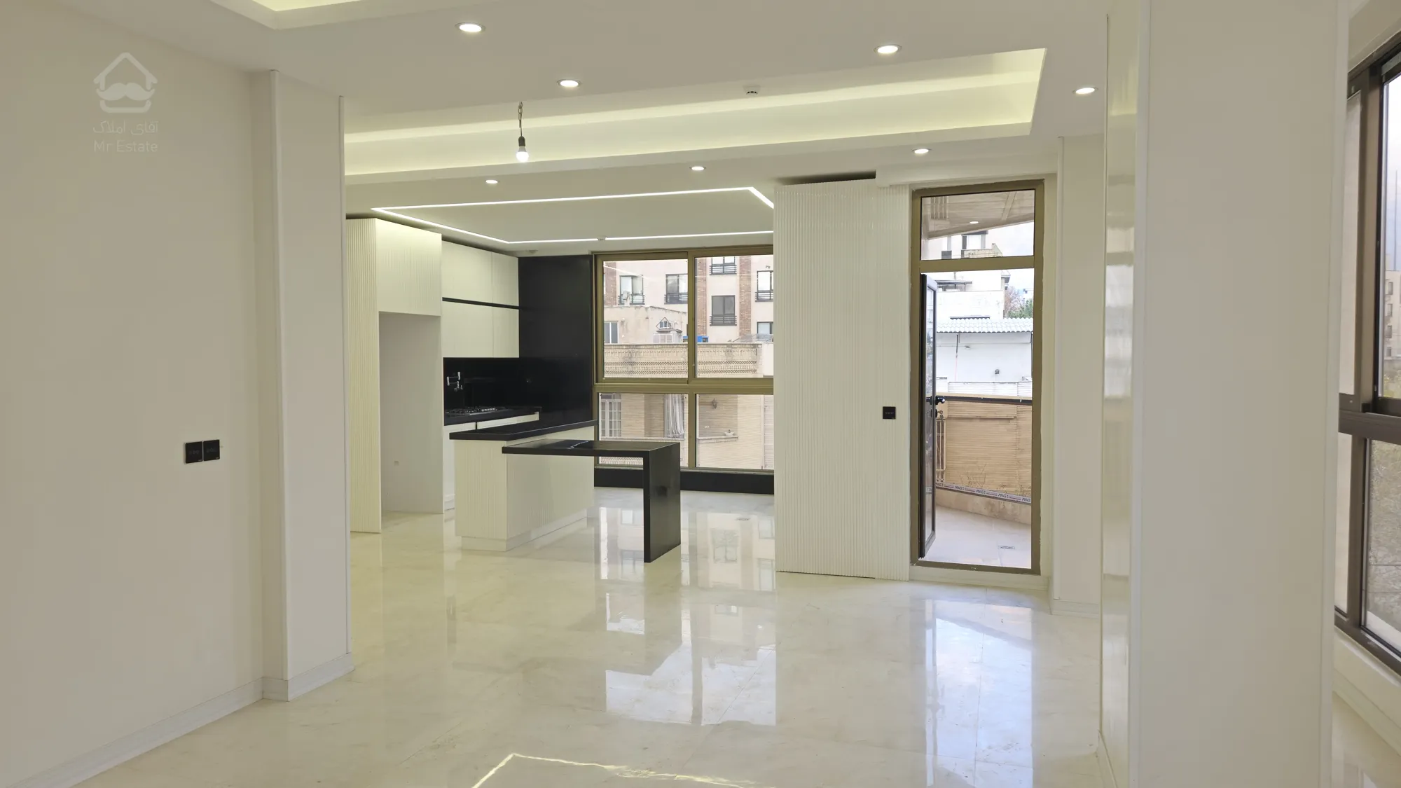 فروش ۵ واحد مجلل و ۲ باب مغازه اعیانی مجموعا ۶۳۰ متر فرصتی نادر برای خریداران فرهیخته