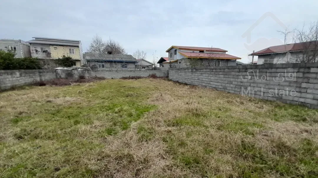 زمین ۳۷۰ متری