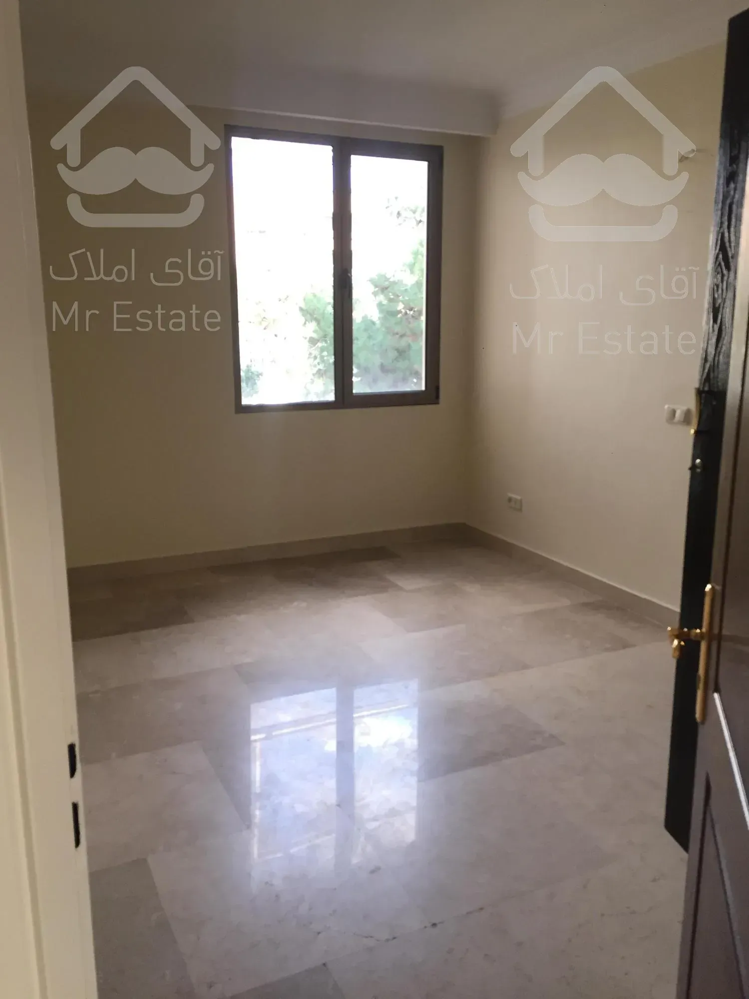 194 متر در تاپ لوکیشن دروس