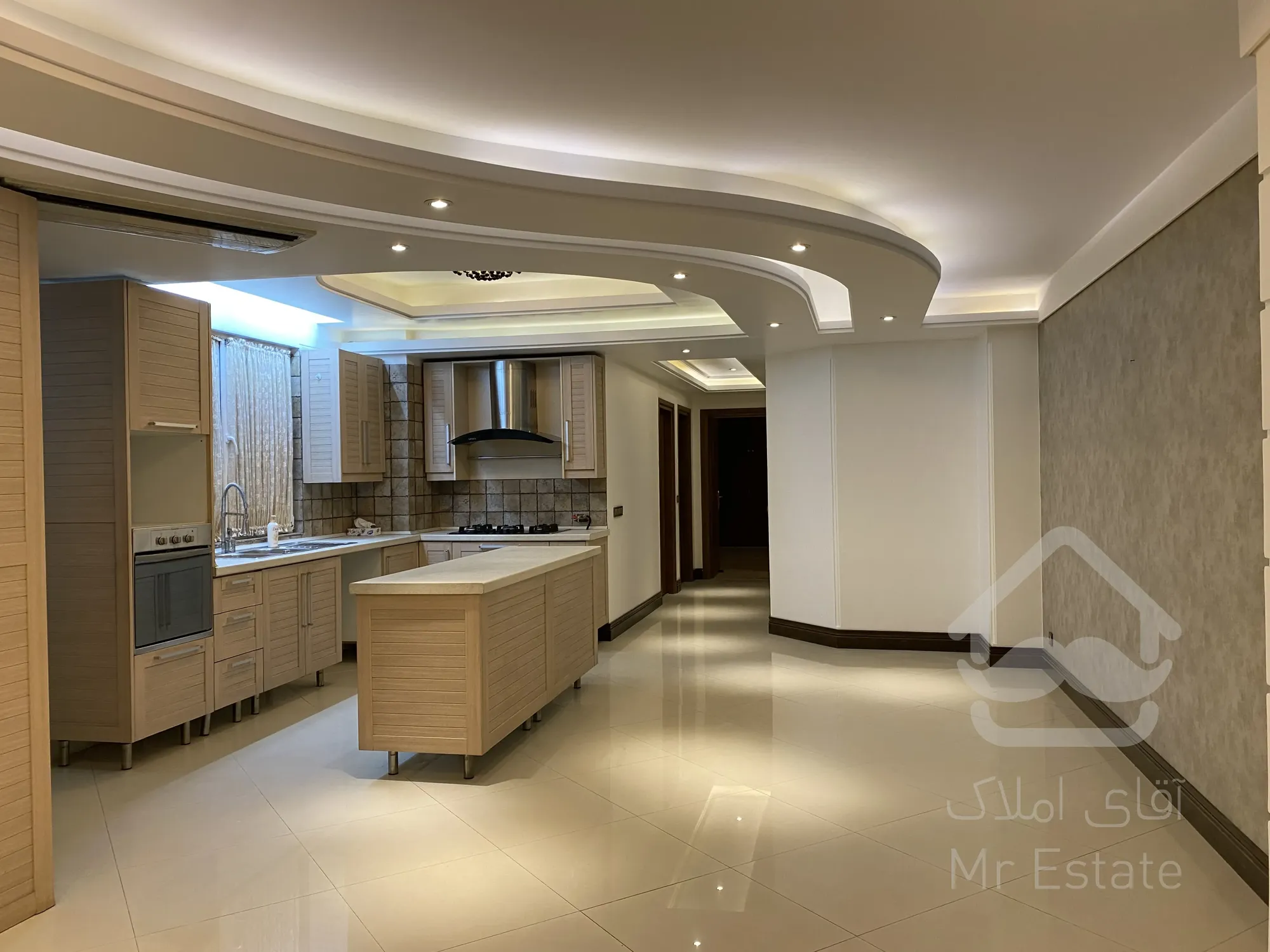 نیاوران آپارتمان لوکس 3خوابه