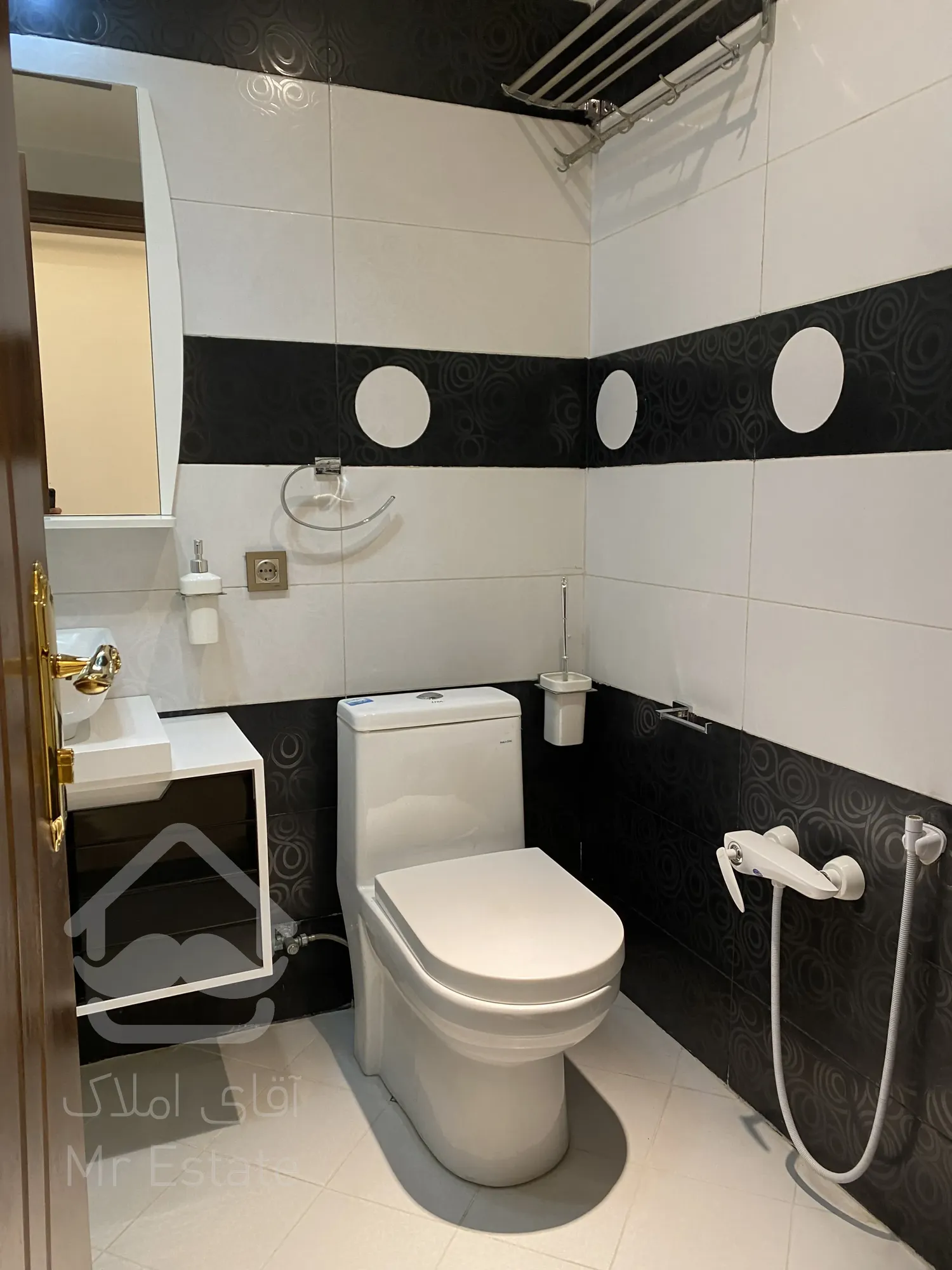 نیاوران آپارتمان لوکس 3خوابه