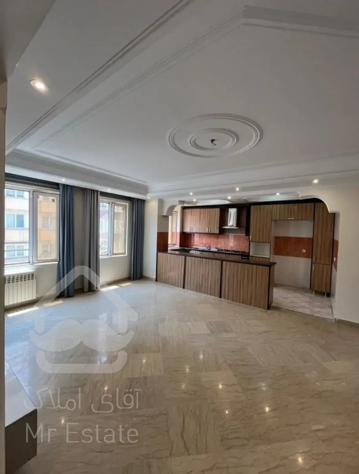 ۸۵متر  نور مستقیم تاپ لوکبشن