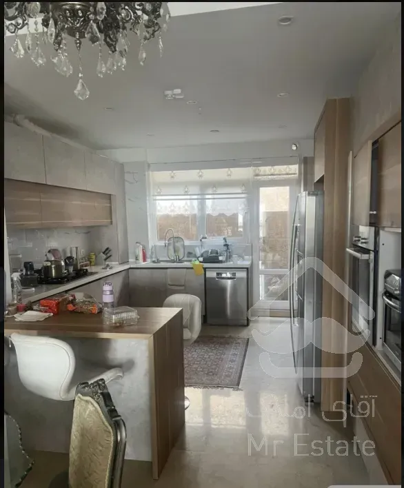 اجاره آپارتمان ٢١٠متر سعادت آباد صرافهاي شمالي