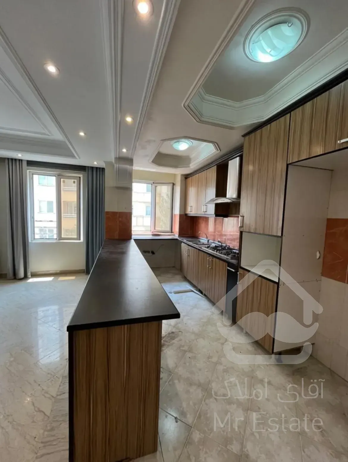 ۸۰متر۲خواب فول نور مستقیم