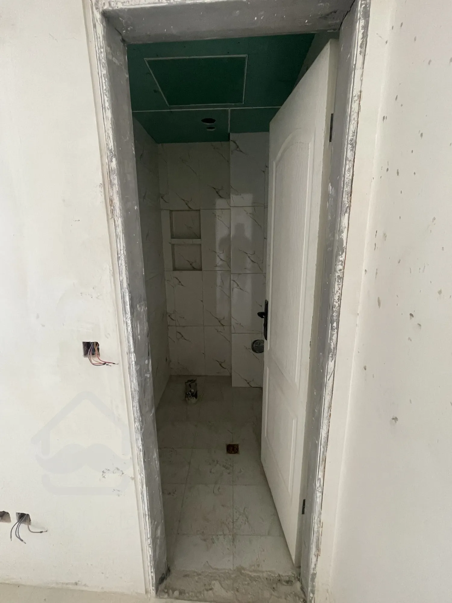 واحد ۶۵ متری نوساز در افسریه