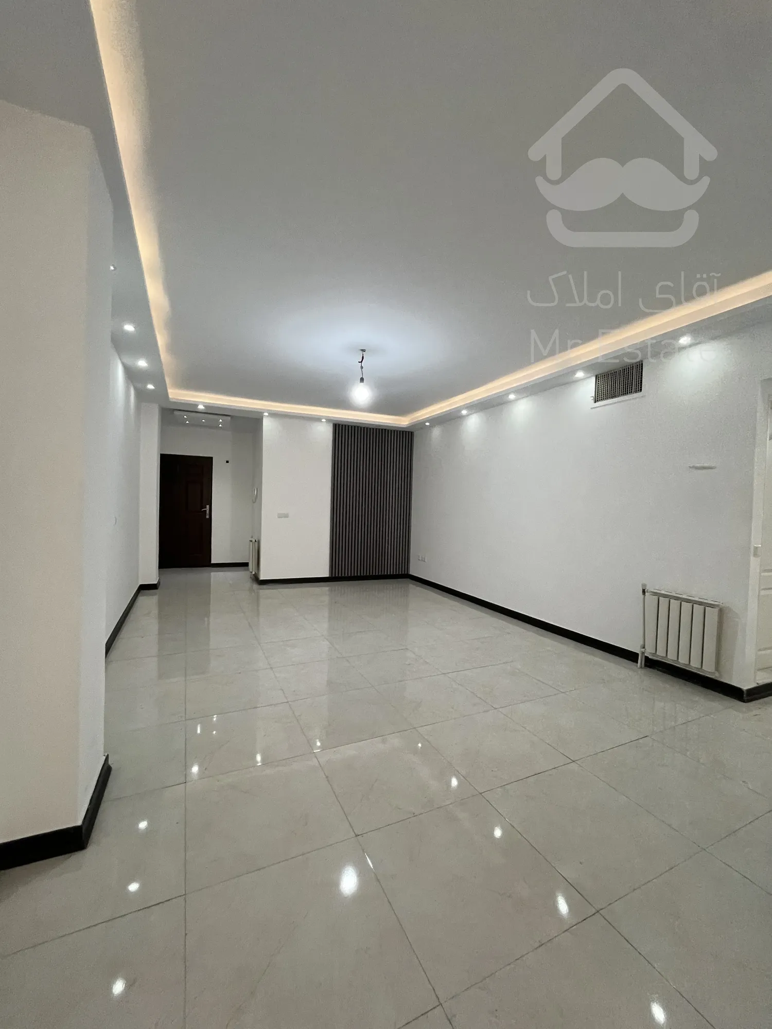 ۹۰متر۲خواب فول روبه افتاب