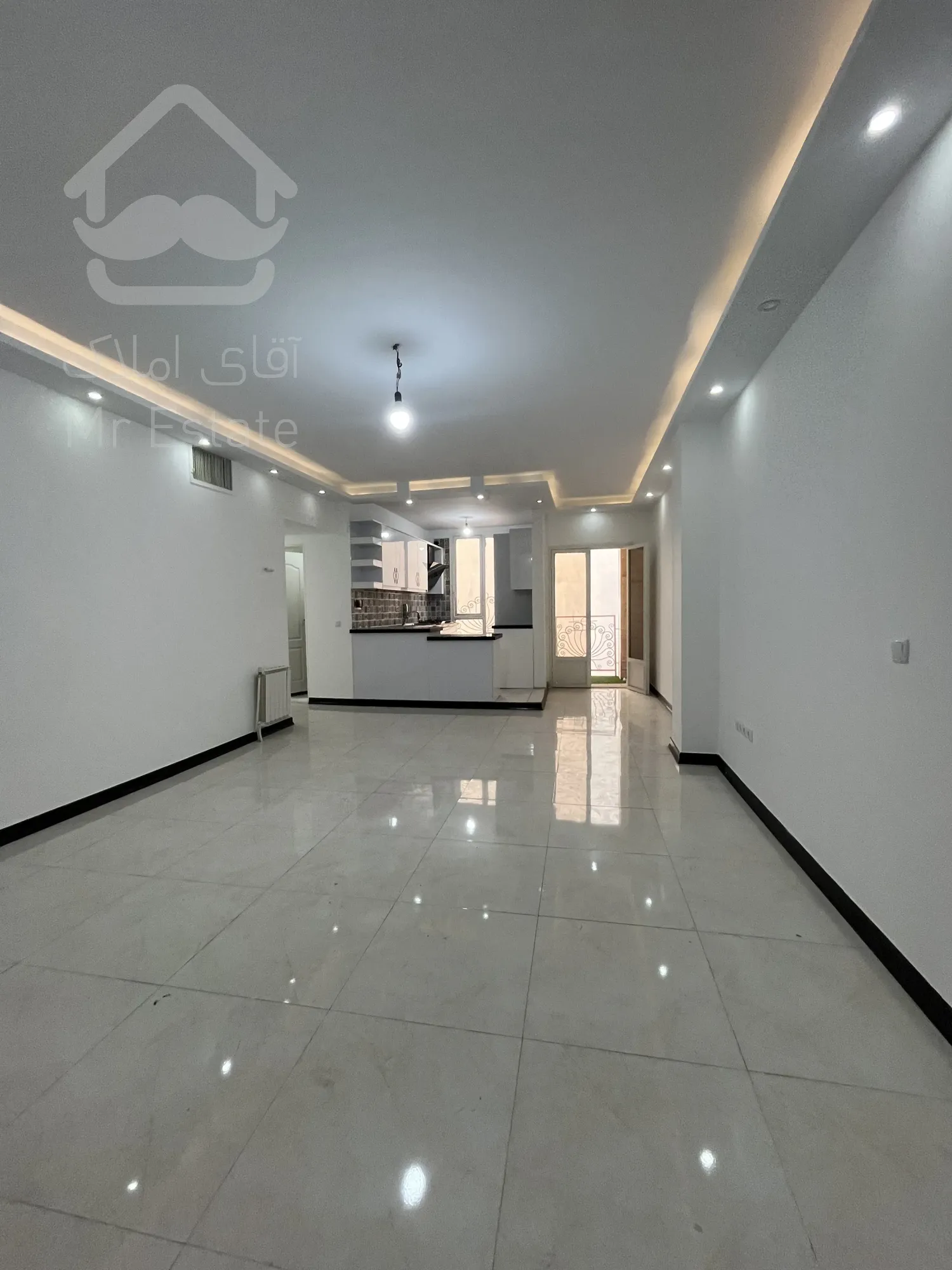 ۹۰متر۲خواب فول روبه افتاب