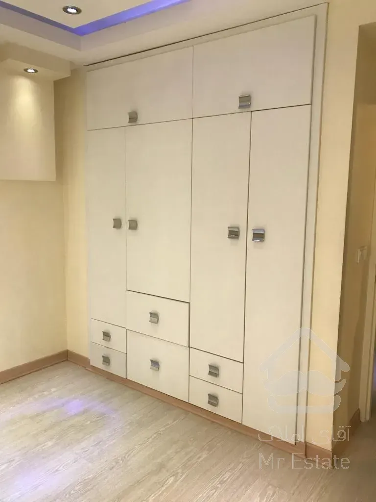 اجاره آپارتمان۱۳۵متری۳خوابه سعادت آباد صرافها