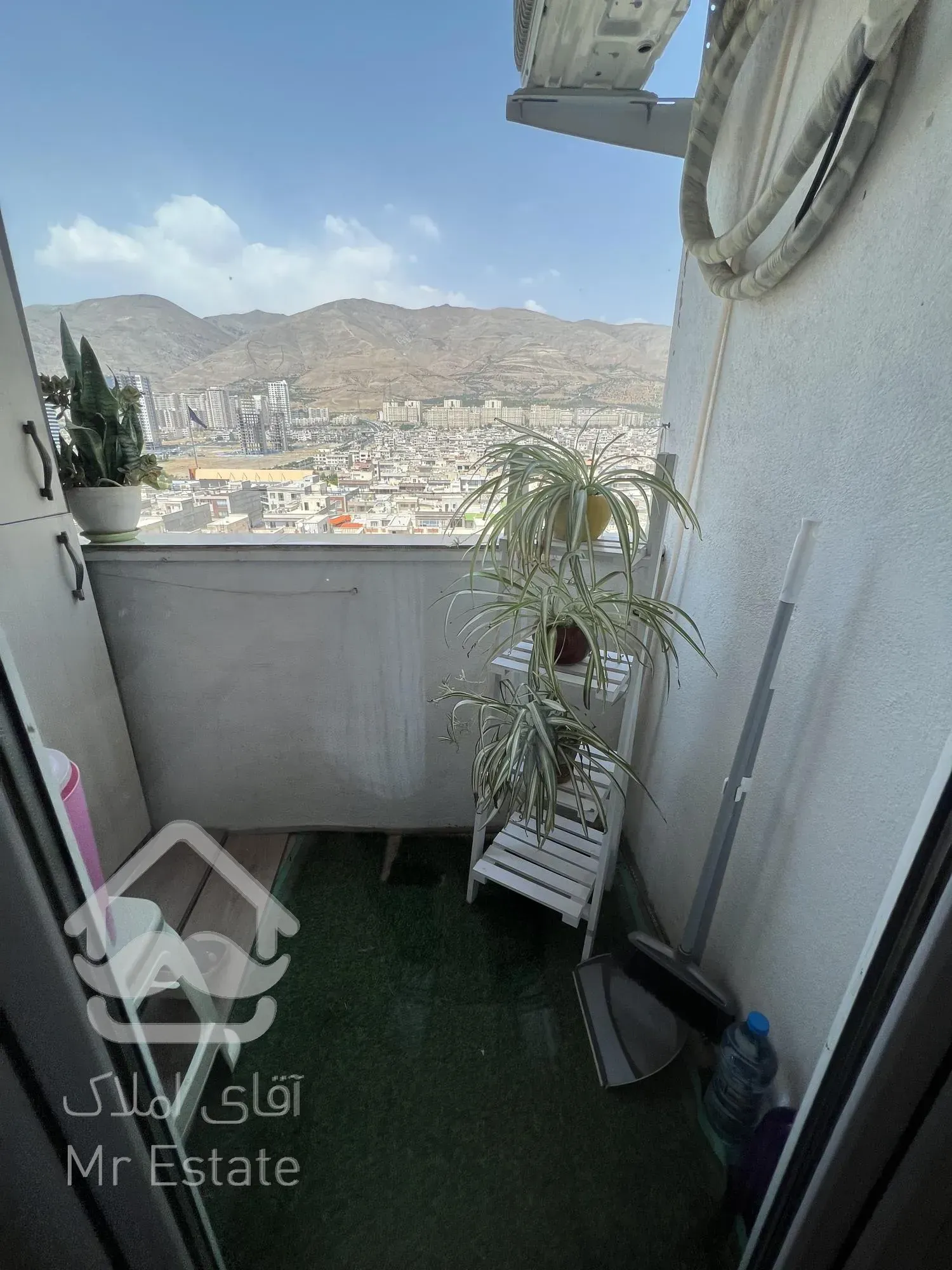 97متری در شهرک راه اهن