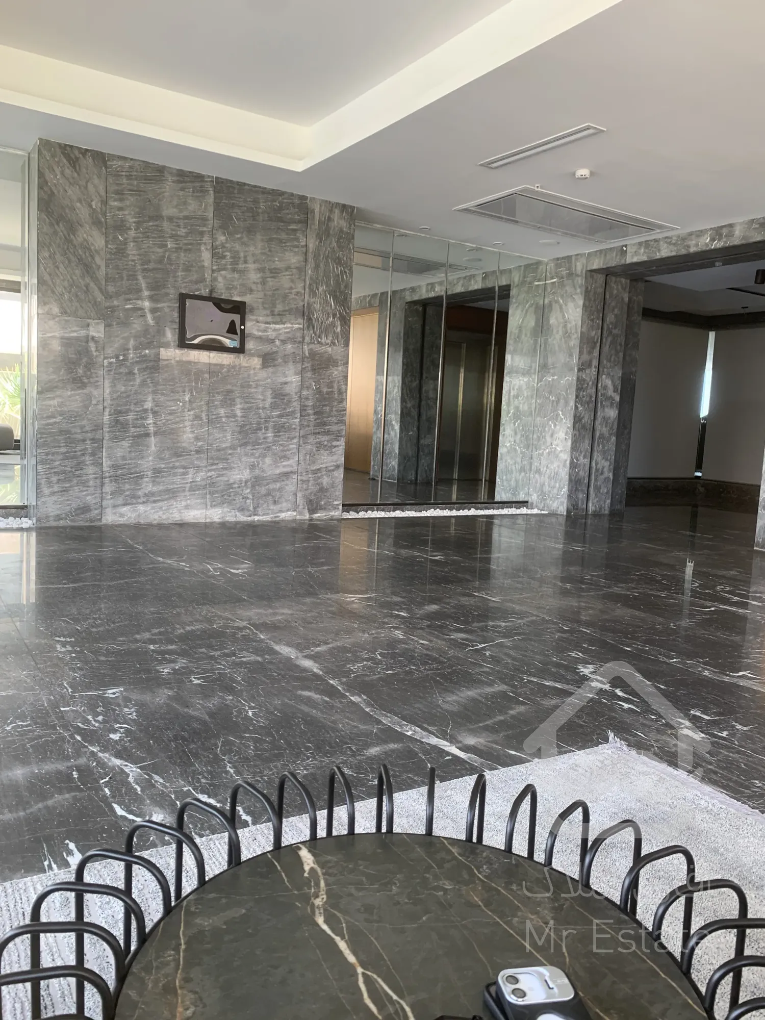 فروش برج روما سه خواب ۱۴۸متری دید جزیره