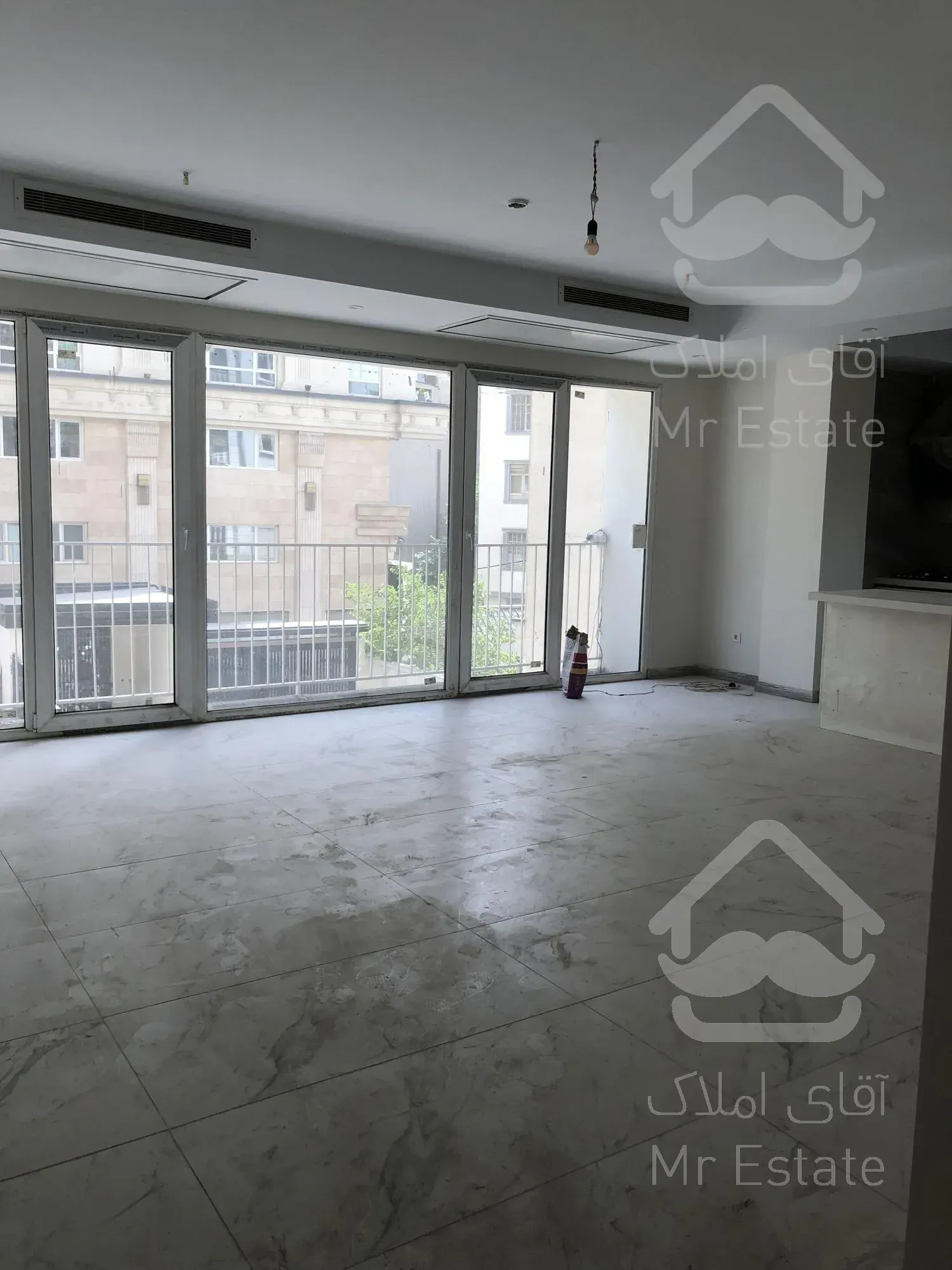 فرمانیه شرقی ۱۲۰ متر