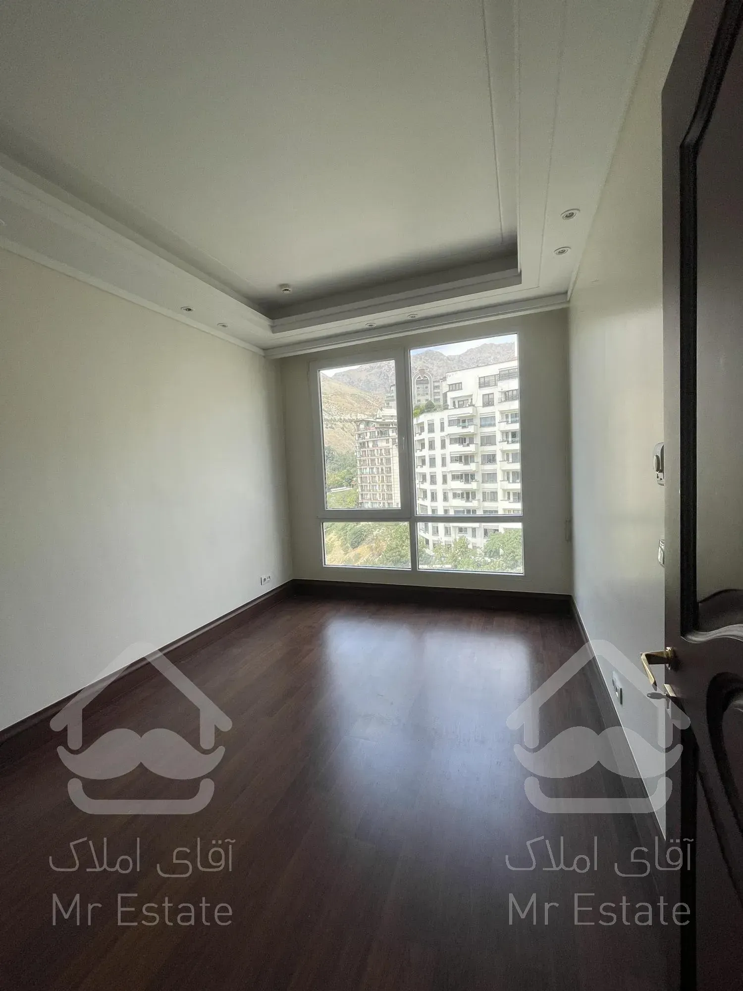 فروش برج باغ کلاسیک ولنجک ۱۷۵متر لوکس