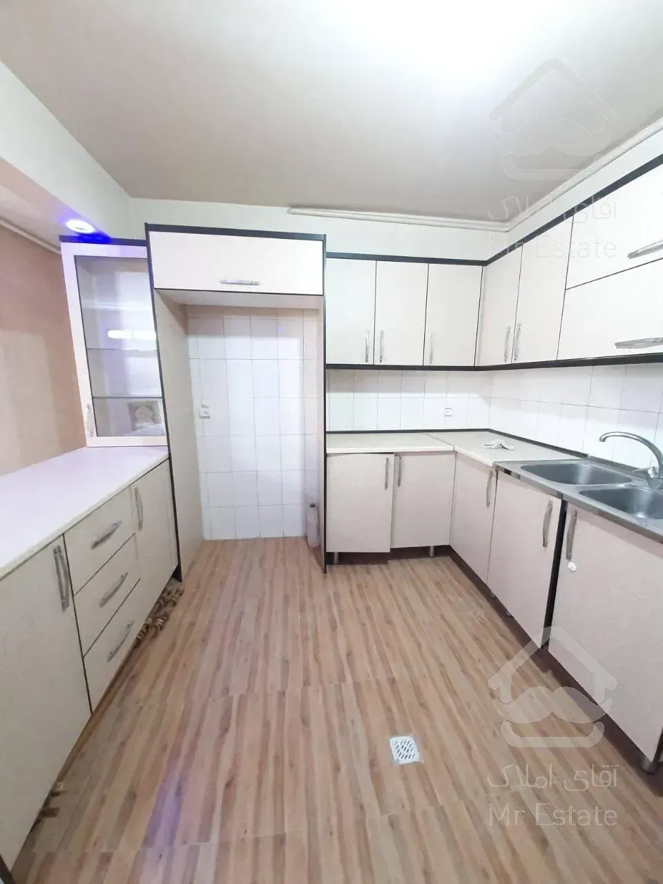 ۶۳متر/سند تکبرگ/سرمایه‌گذاری