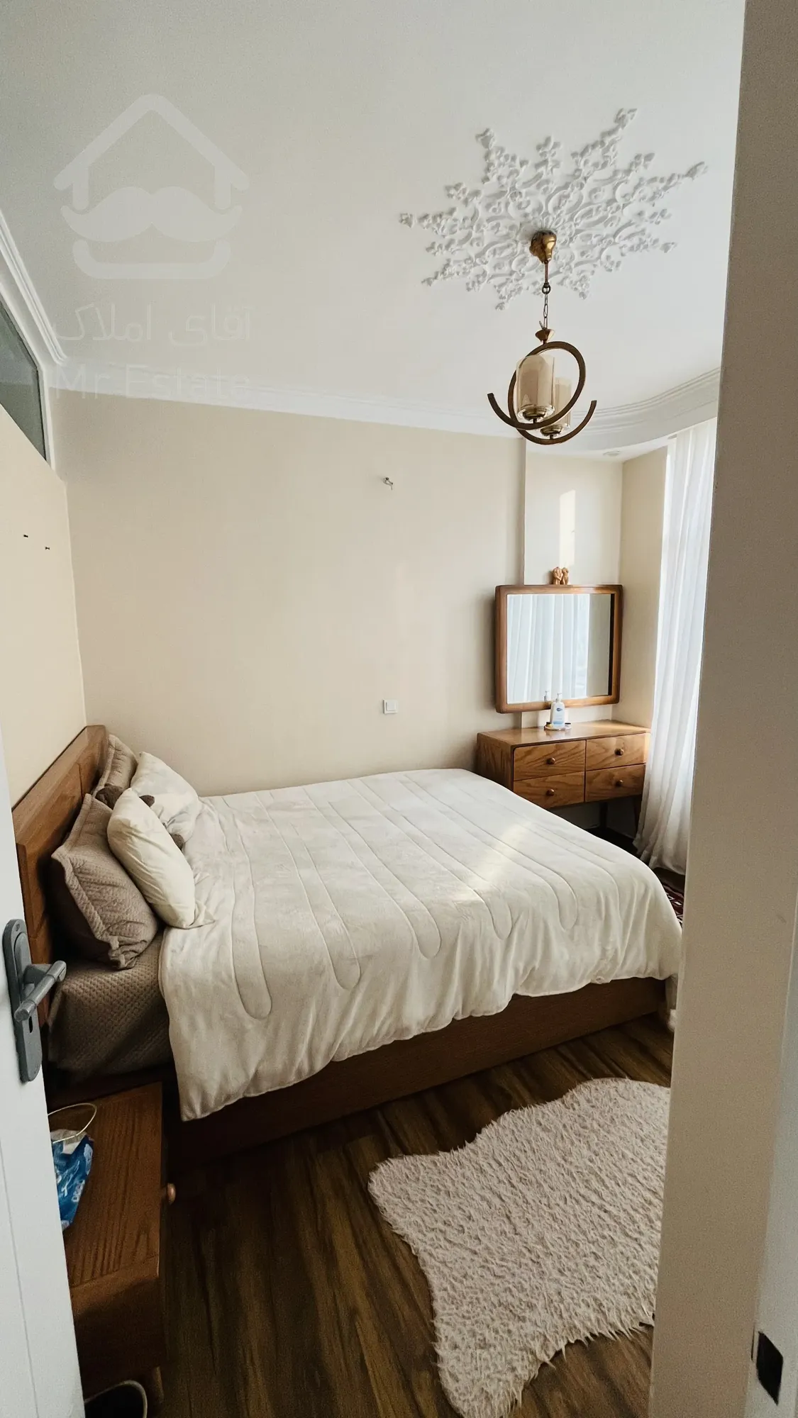 خانه ۸۴ متری در فردوسی