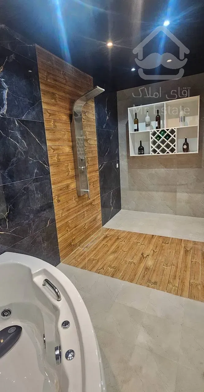 فروش ویلای ۲۴۰متری خیابان معلم