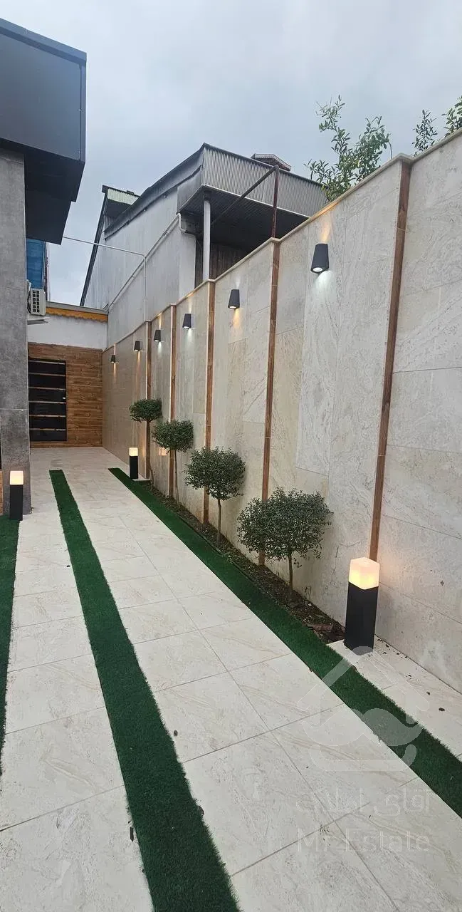 فروش ویلای ۲۴۰متری خیابان معلم